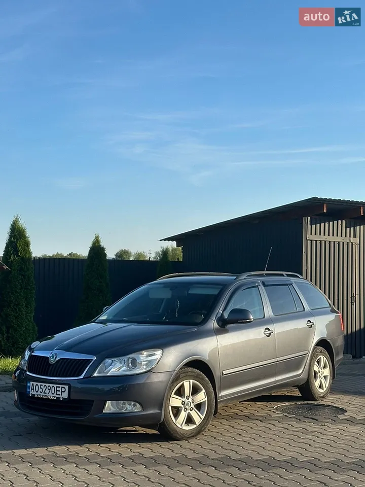 2010 Skoda Octavia - мініатюра 18