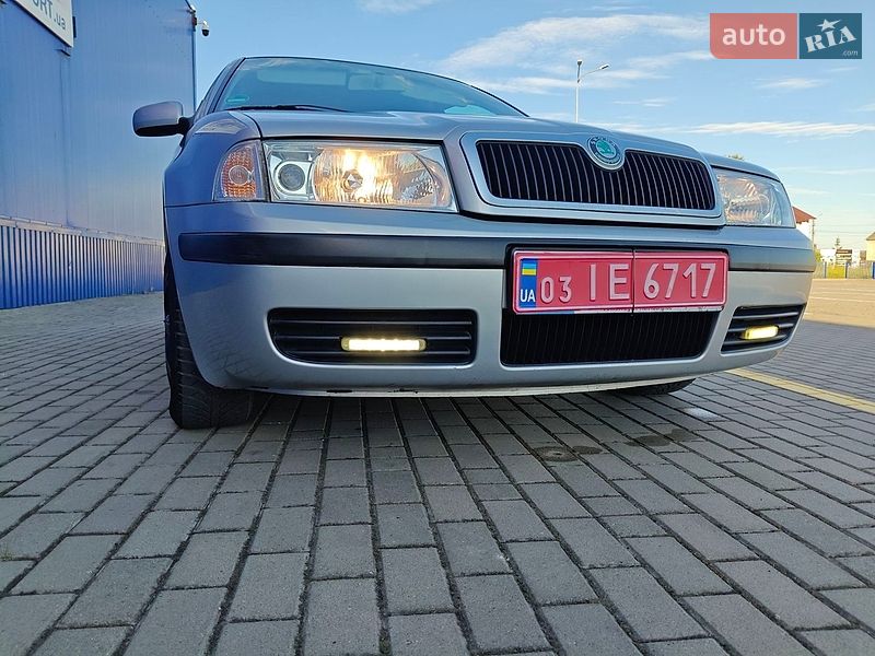Лифтбек Skoda Octavia 2001 в Нововолынске