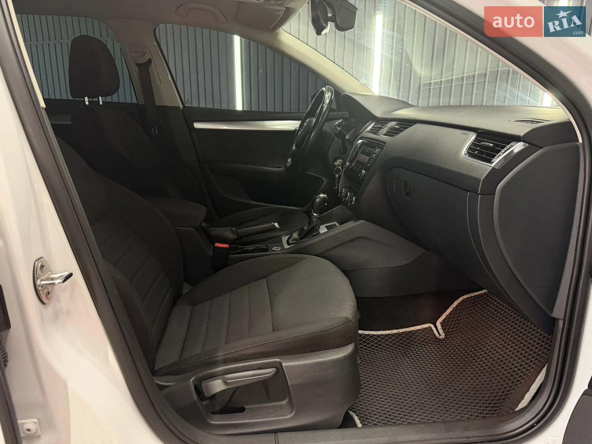 2015 Skoda Octavia - мініатюра 26