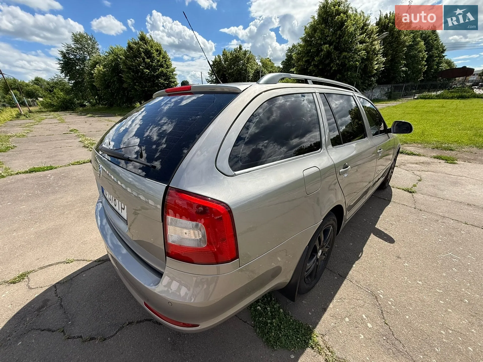 2011 Skoda Octavia - мініатюра 8