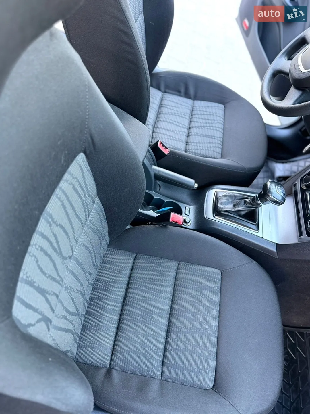 2011 Skoda Octavia - мініатюра 87