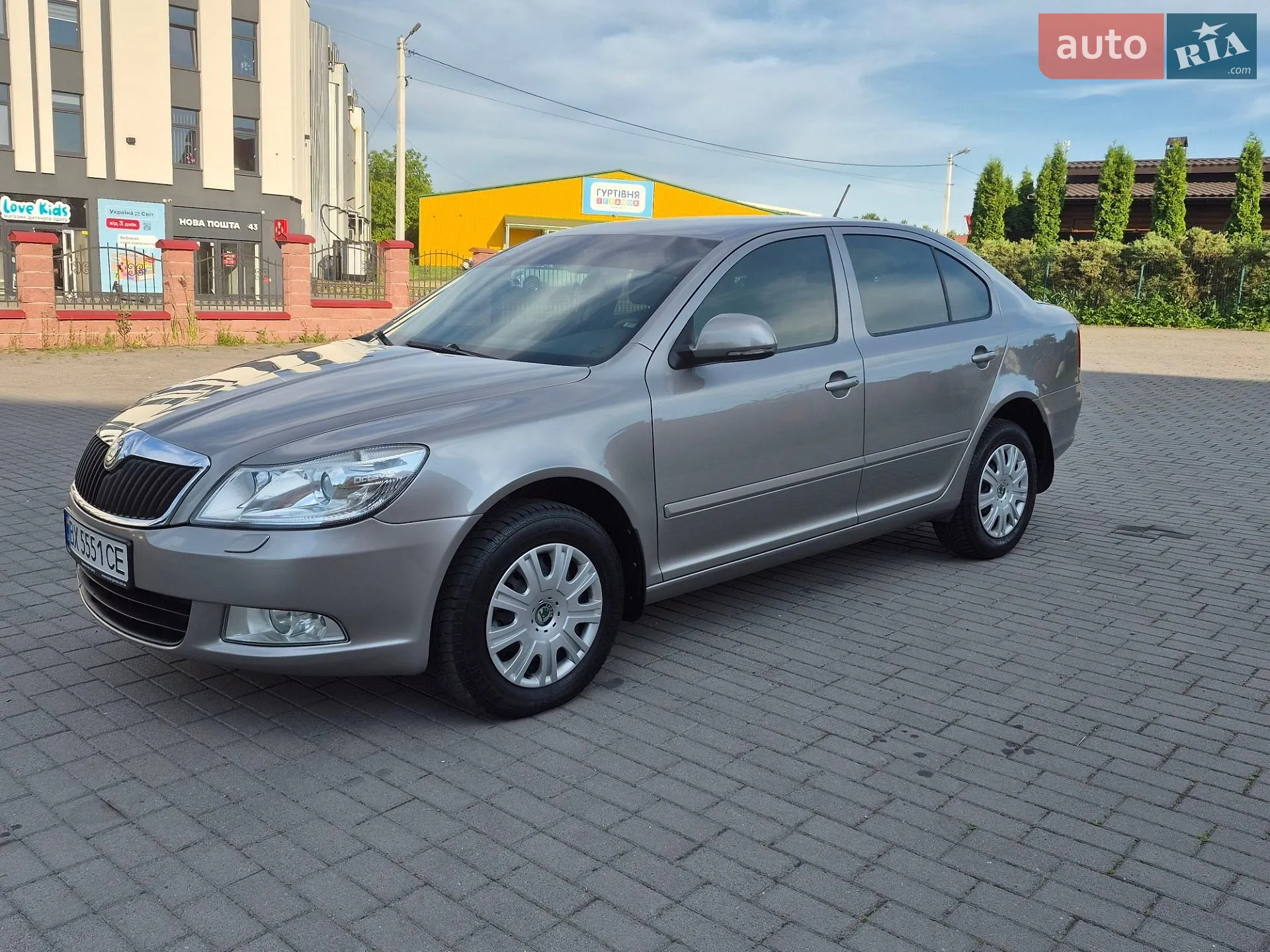 2010 Skoda Octavia - мініатюра 11