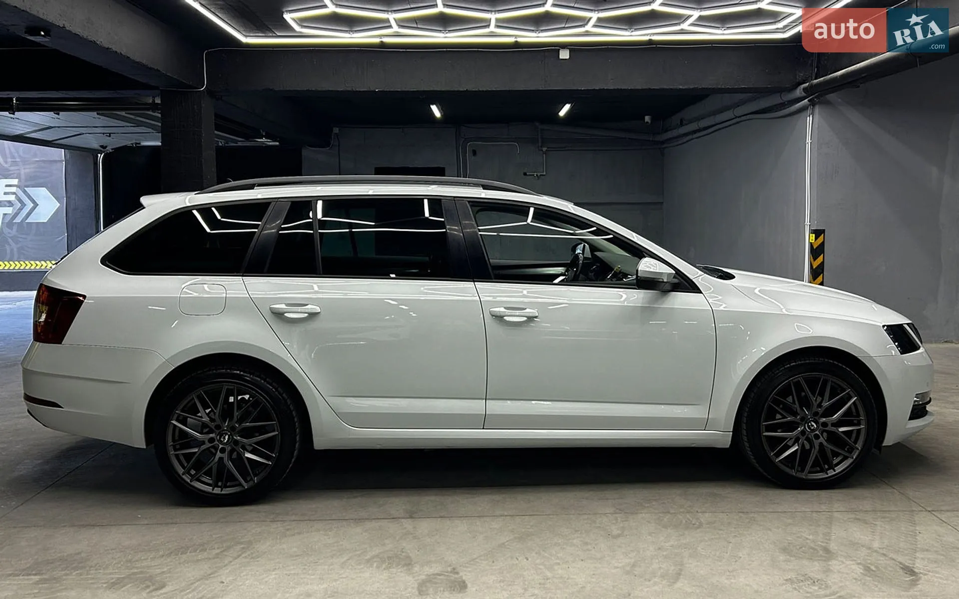 2017 Skoda Octavia - мініатюра 10