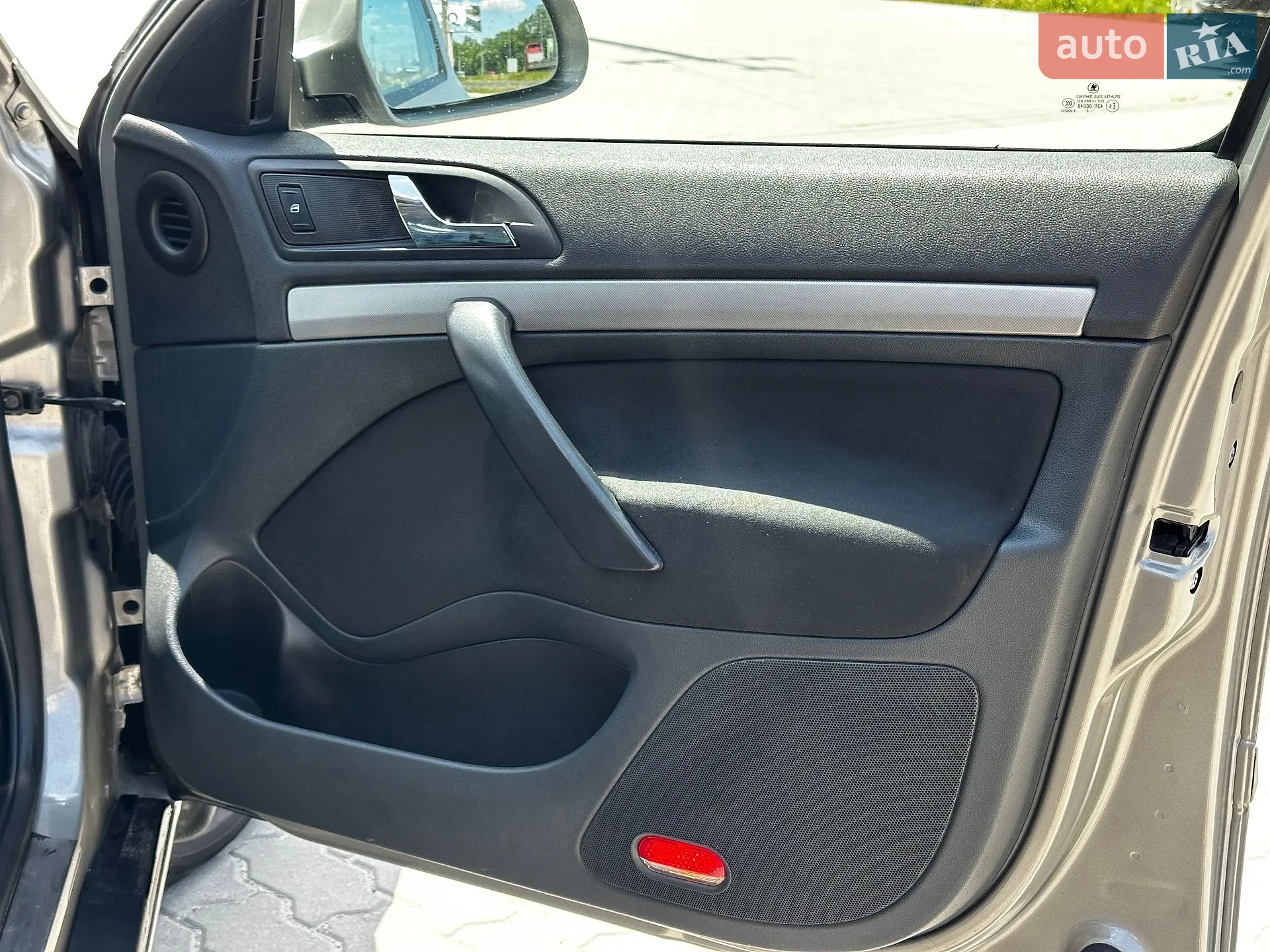 2011 Skoda Octavia - мініатюра 41