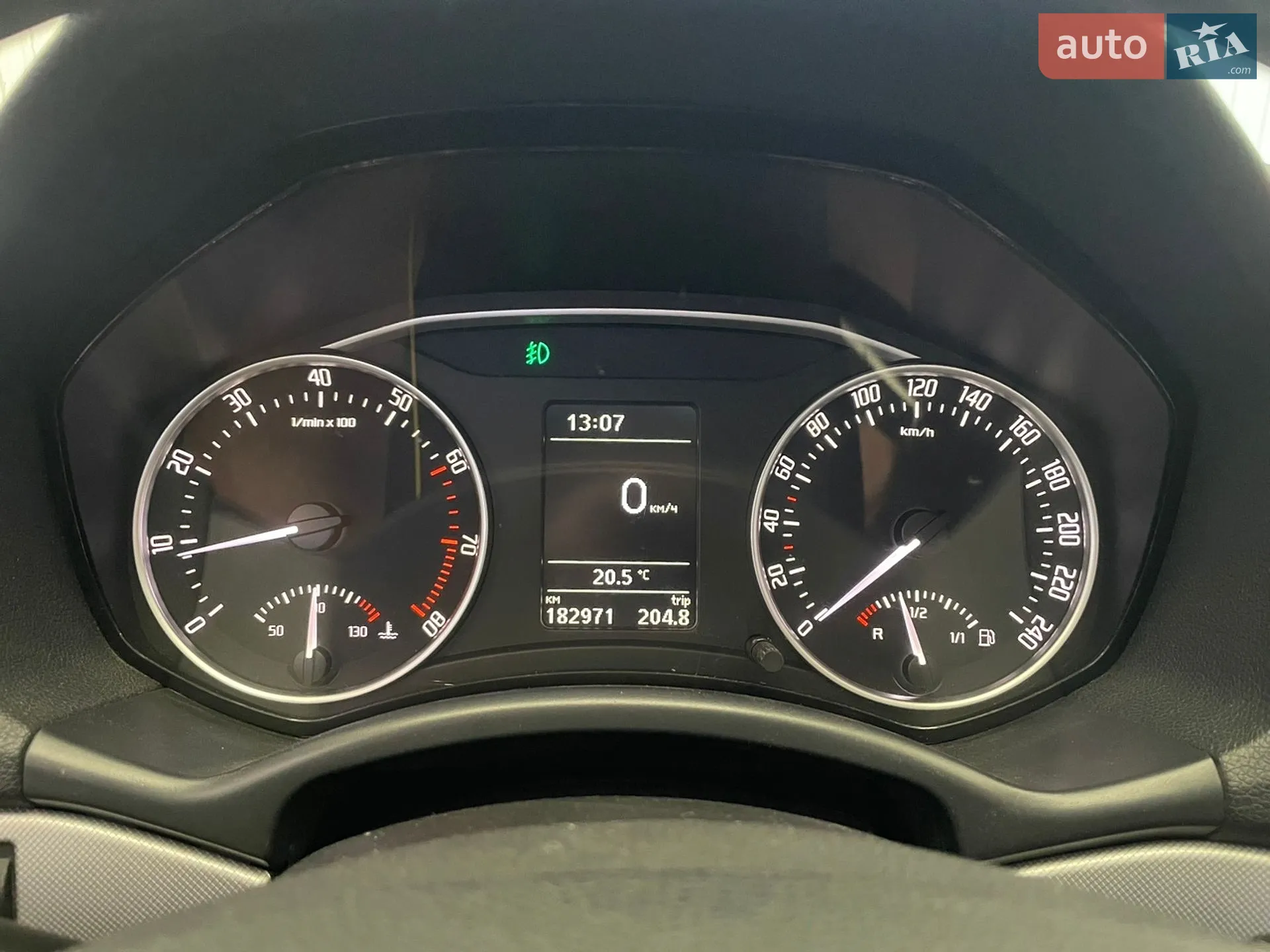 2011 Skoda Octavia - мініатюра 17