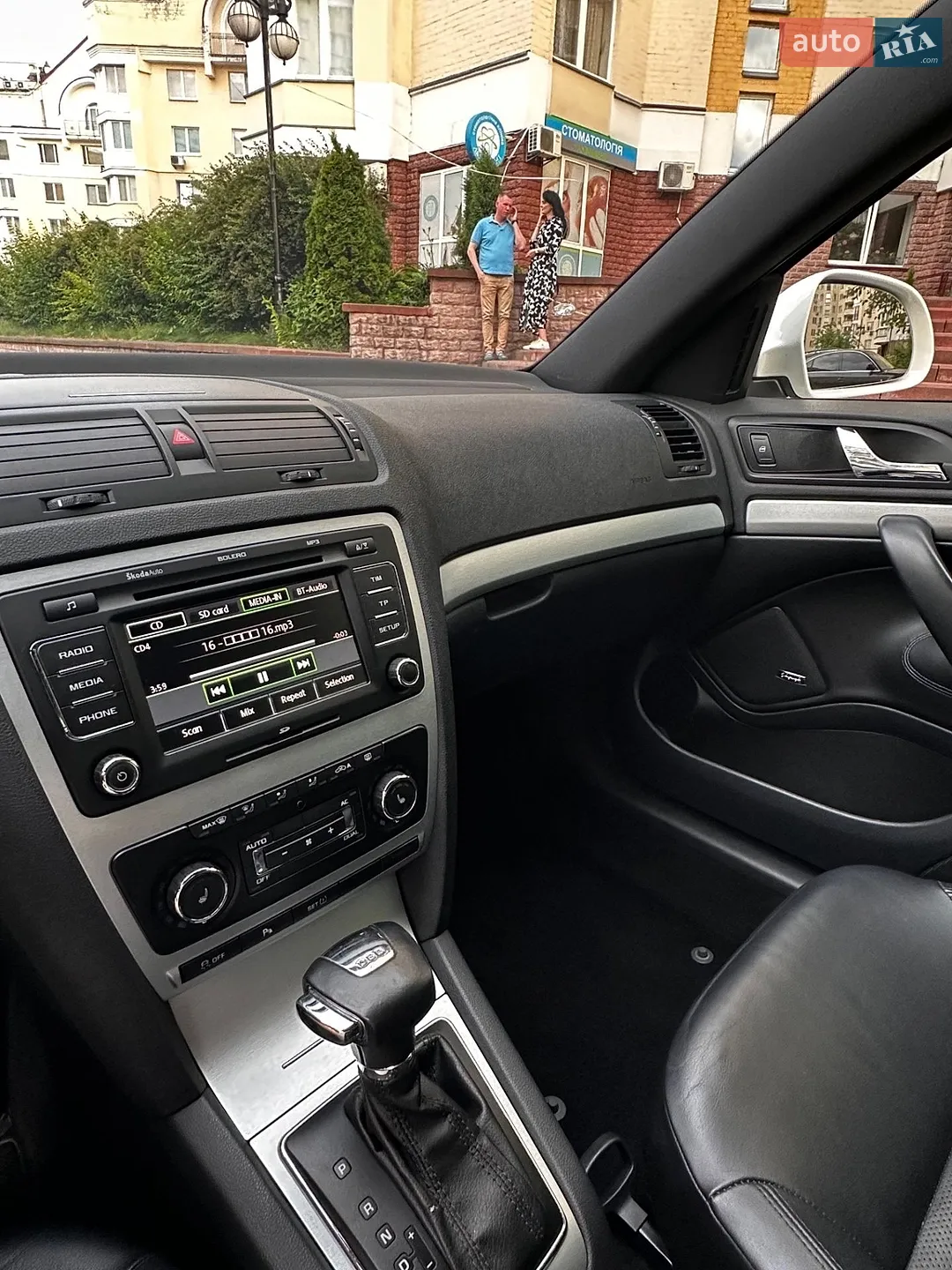 2010 Skoda Octavia - мініатюра 39
