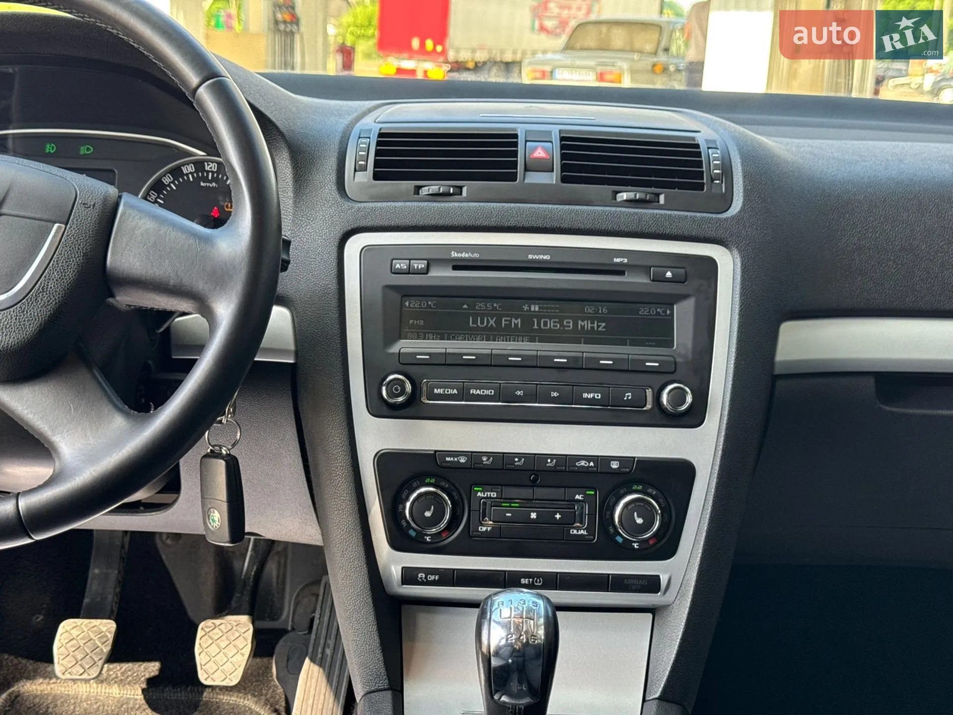 2011 Skoda Octavia - мініатюра 24