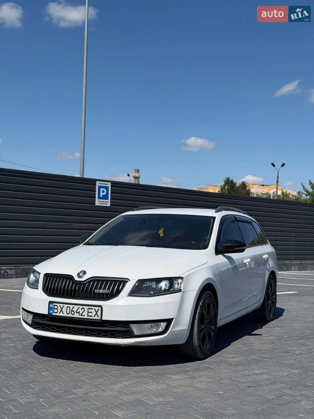 2015 Skoda Octavia - фото 1