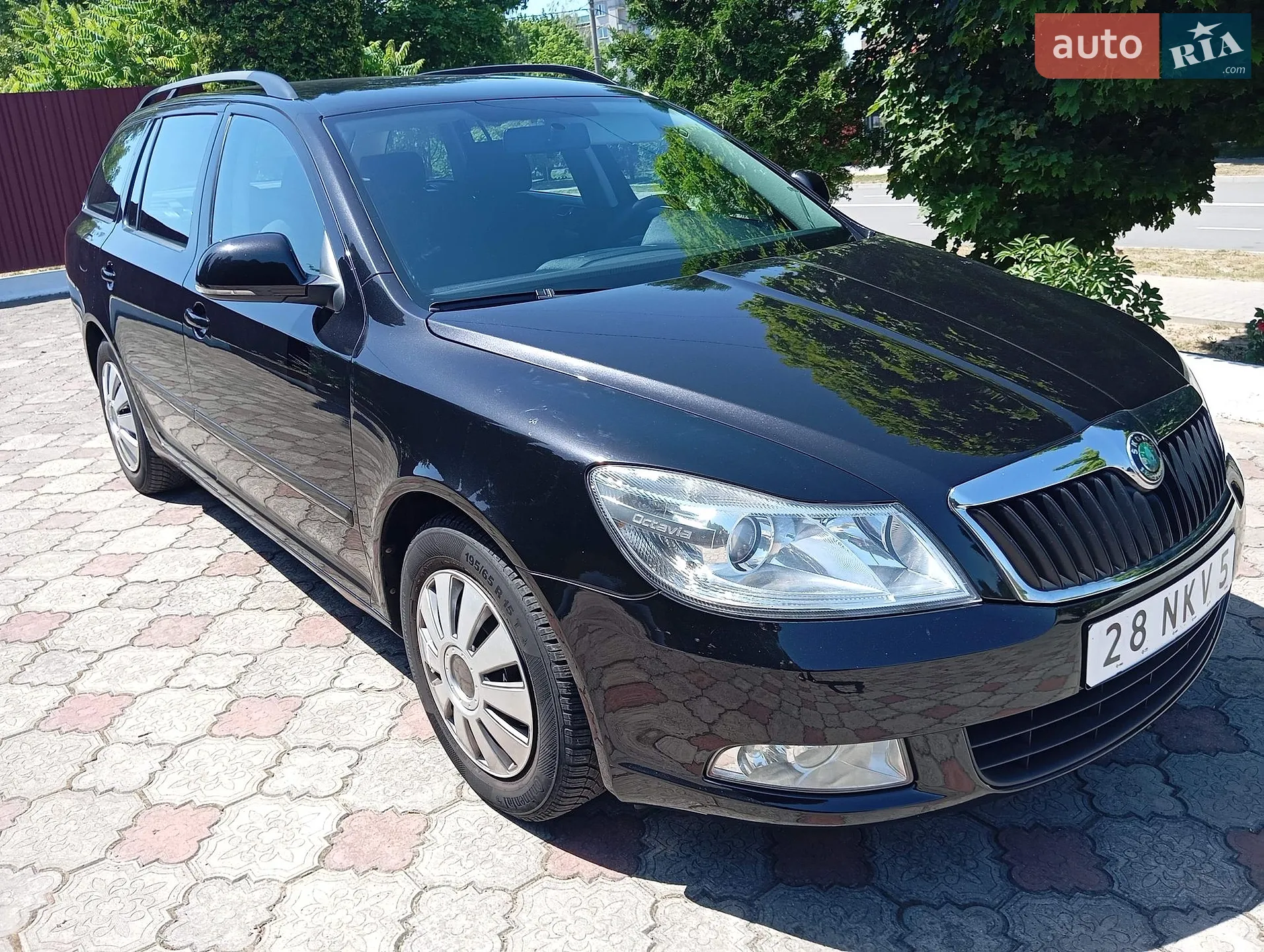 2010 Skoda Octavia - мініатюра 8