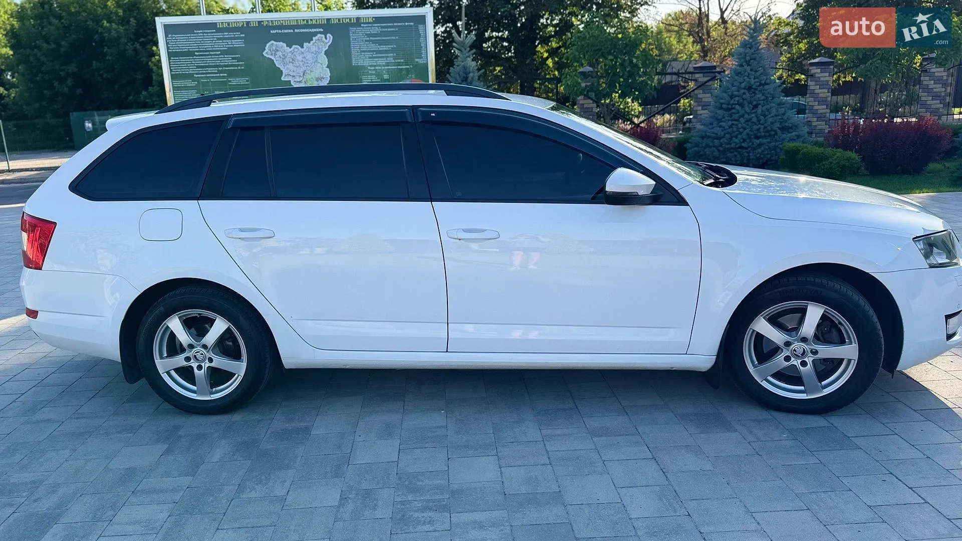 2013 Skoda Octavia - мініатюра 8