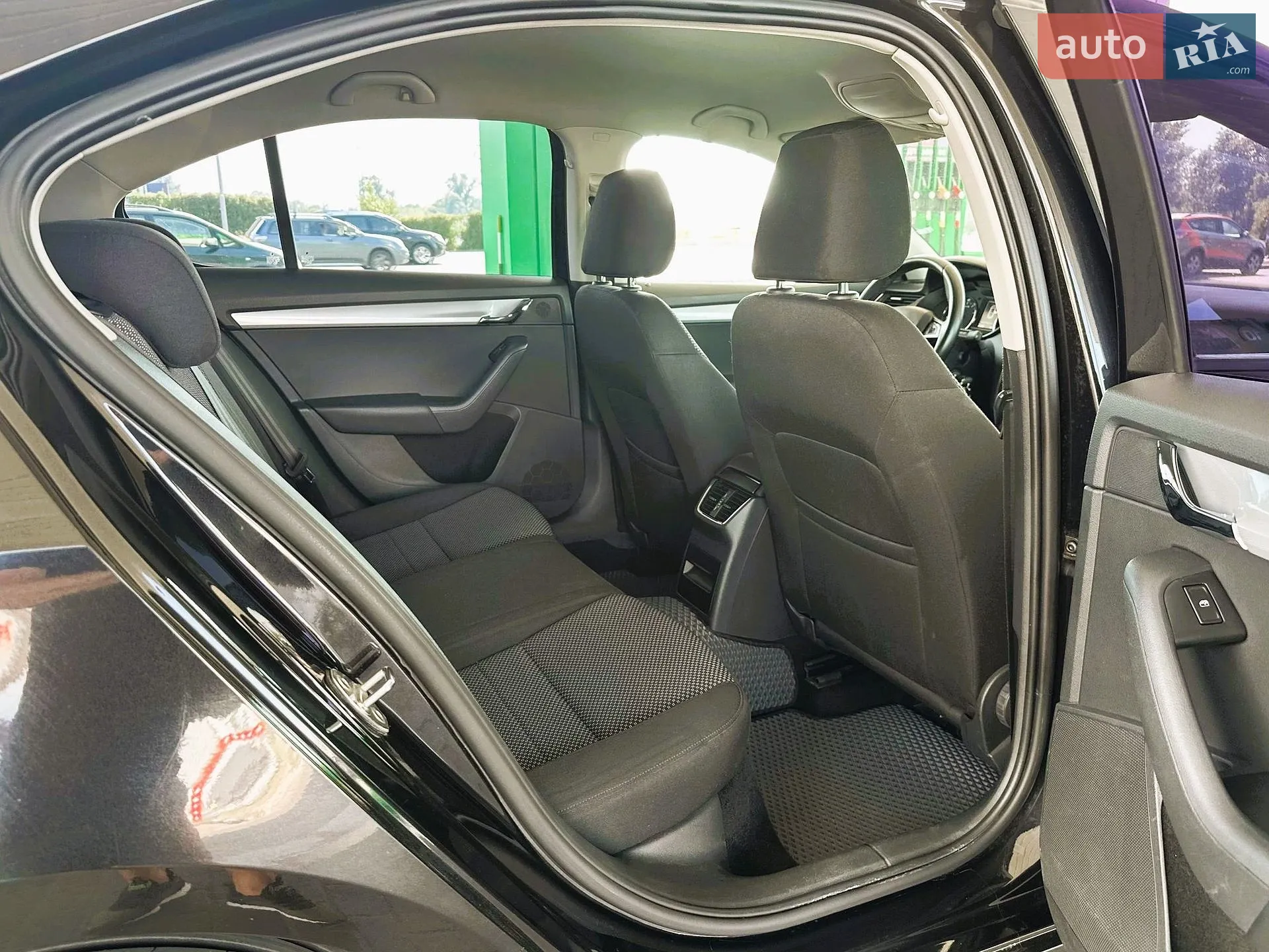 2016 Skoda Octavia - мініатюра 25