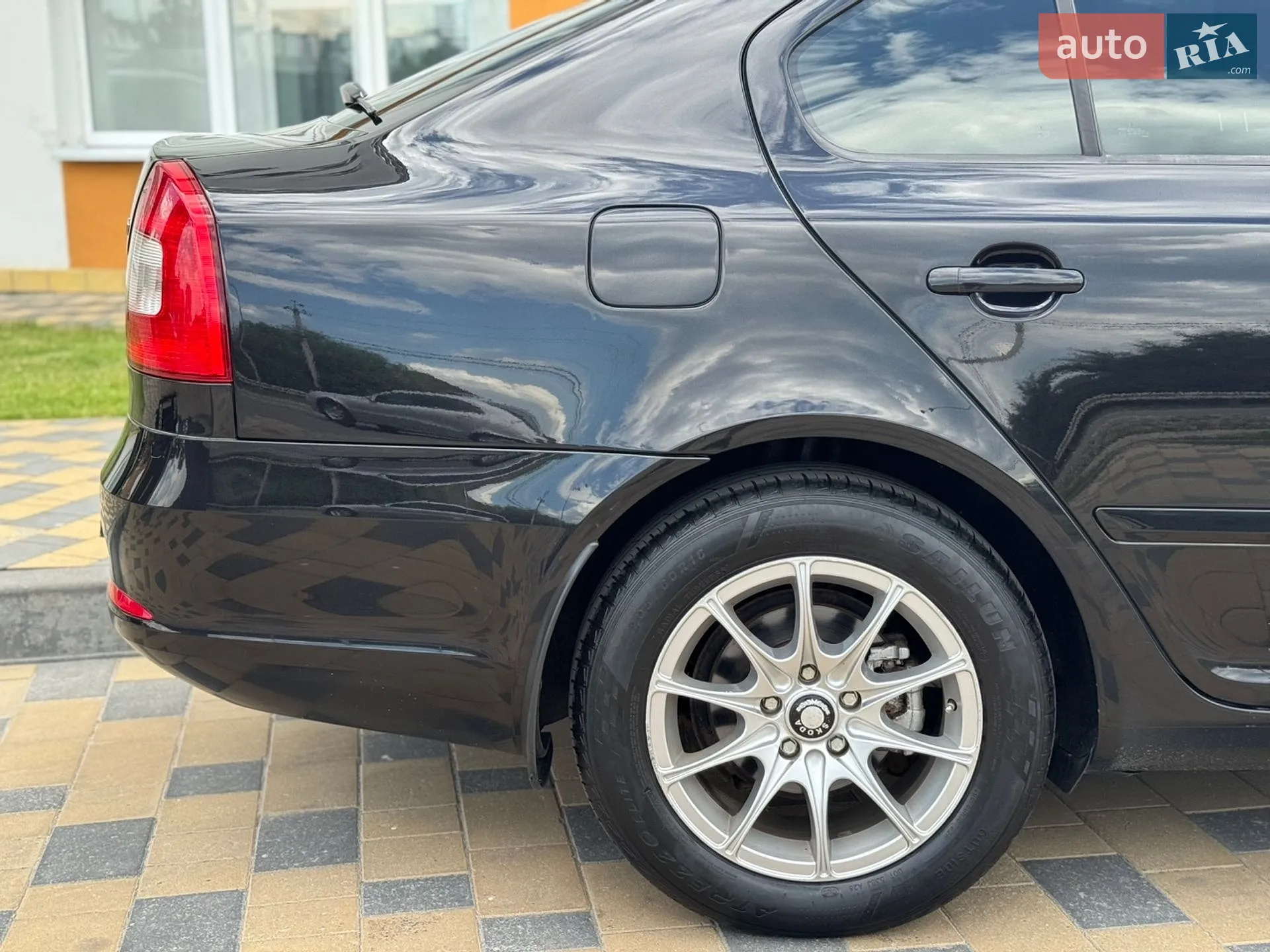 2011 Skoda Octavia - мініатюра 16