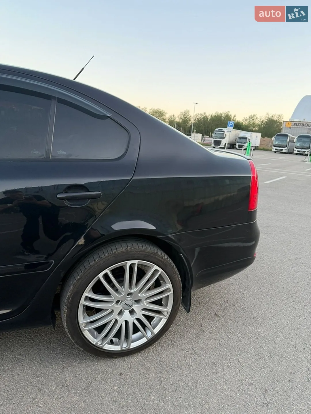 2010 Skoda Octavia - мініатюра 9