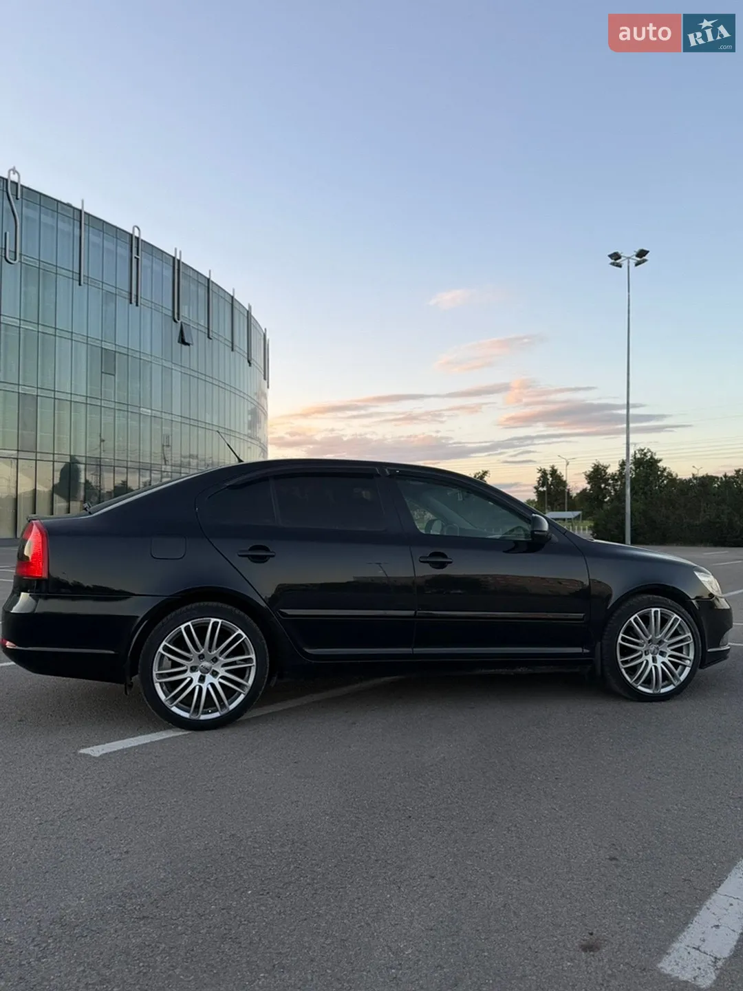 2010 Skoda Octavia - мініатюра 17