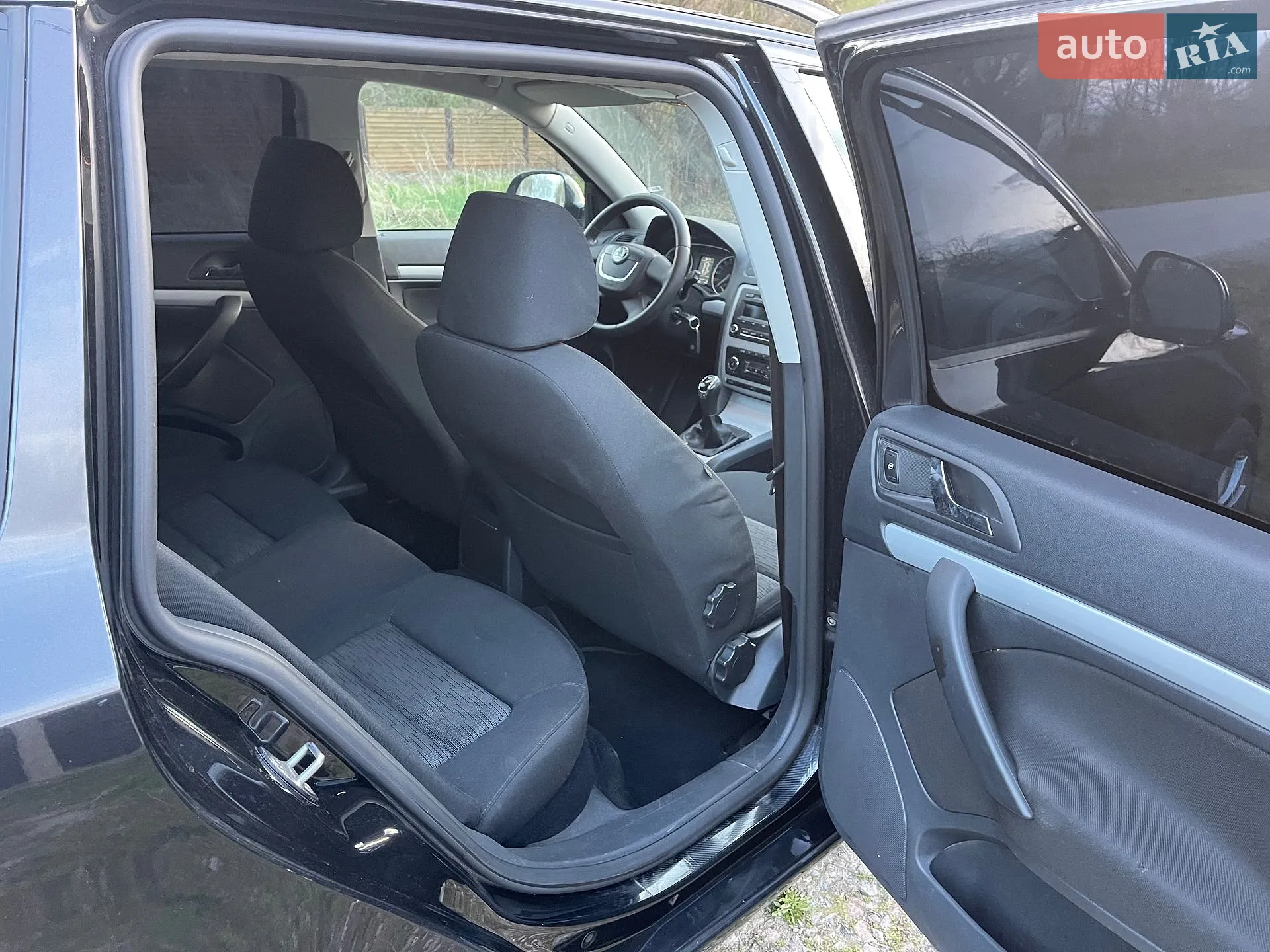 2011 Skoda Octavia - мініатюра 10