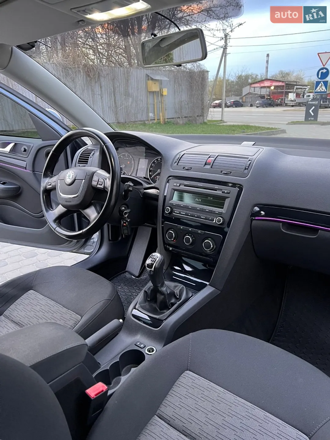 2011 Skoda Octavia - мініатюра 30