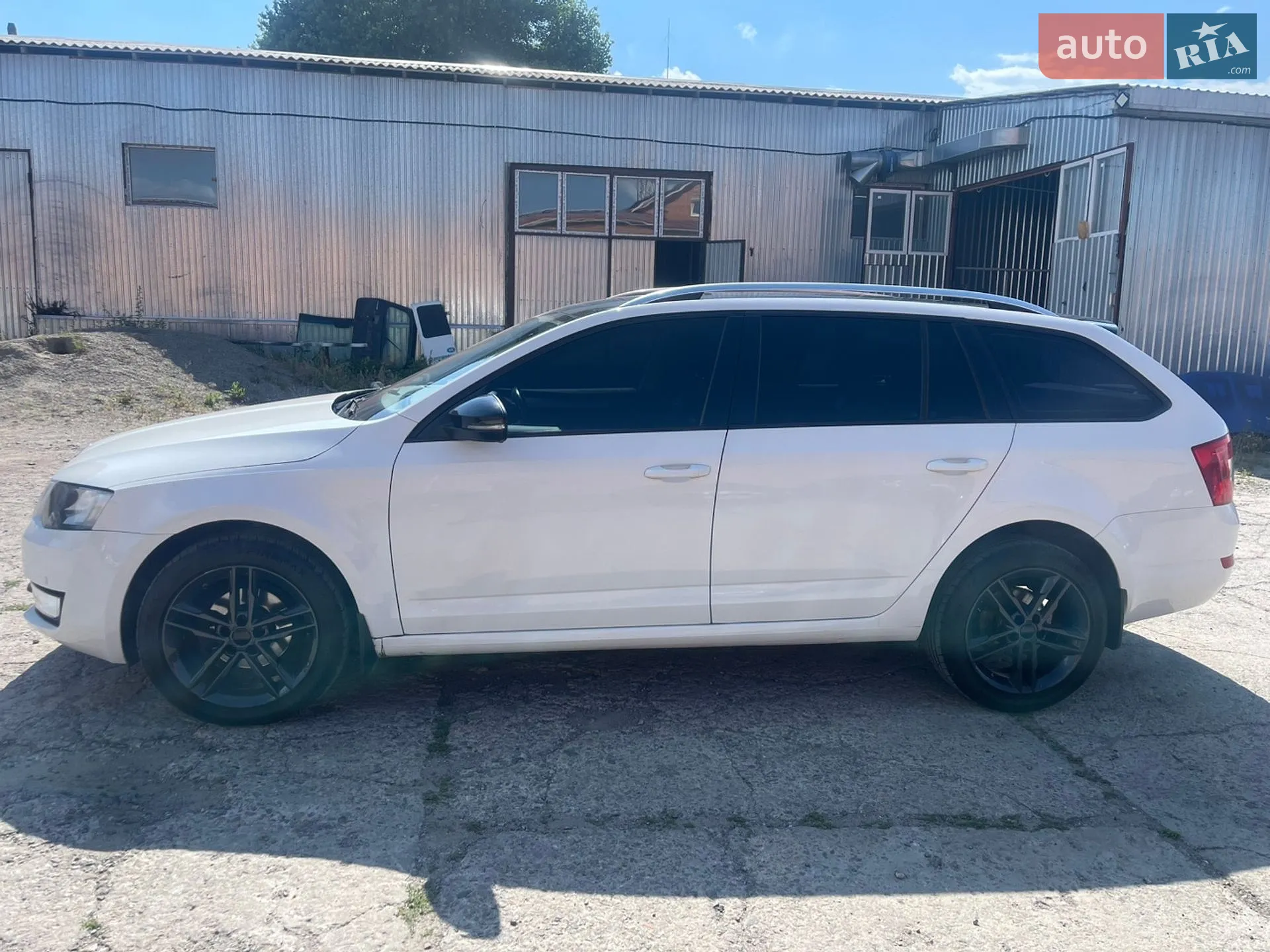 Skoda Octavia 2014 VIN TMBJG7NE8E0156002 фото оголошення 5 з 22