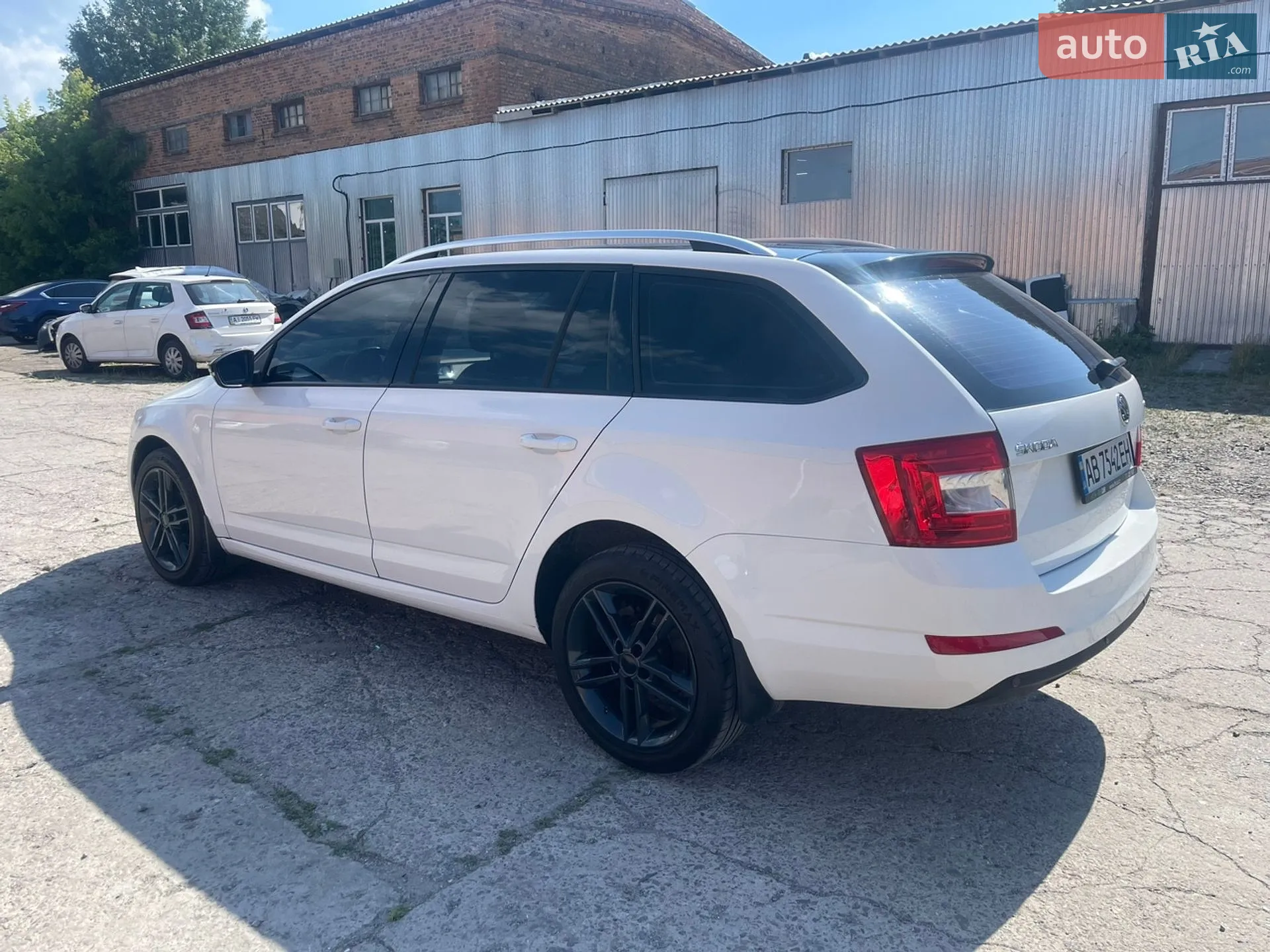 Skoda Octavia 2014 VIN TMBJG7NE8E0156002 фото оголошення 6 з 22