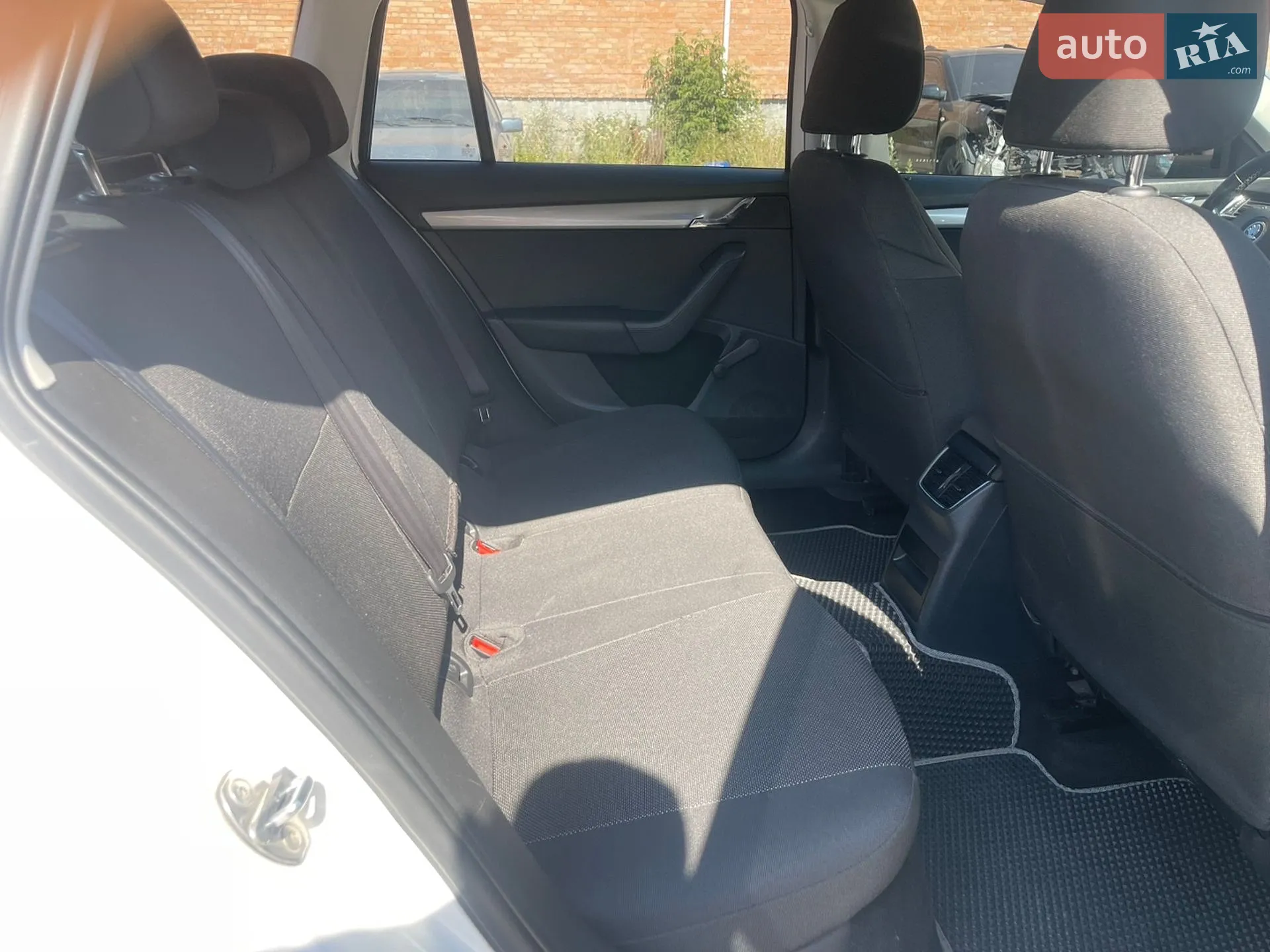 Skoda Octavia 2014 VIN TMBJG7NE8E0156002 фото оголошення 12 з 22