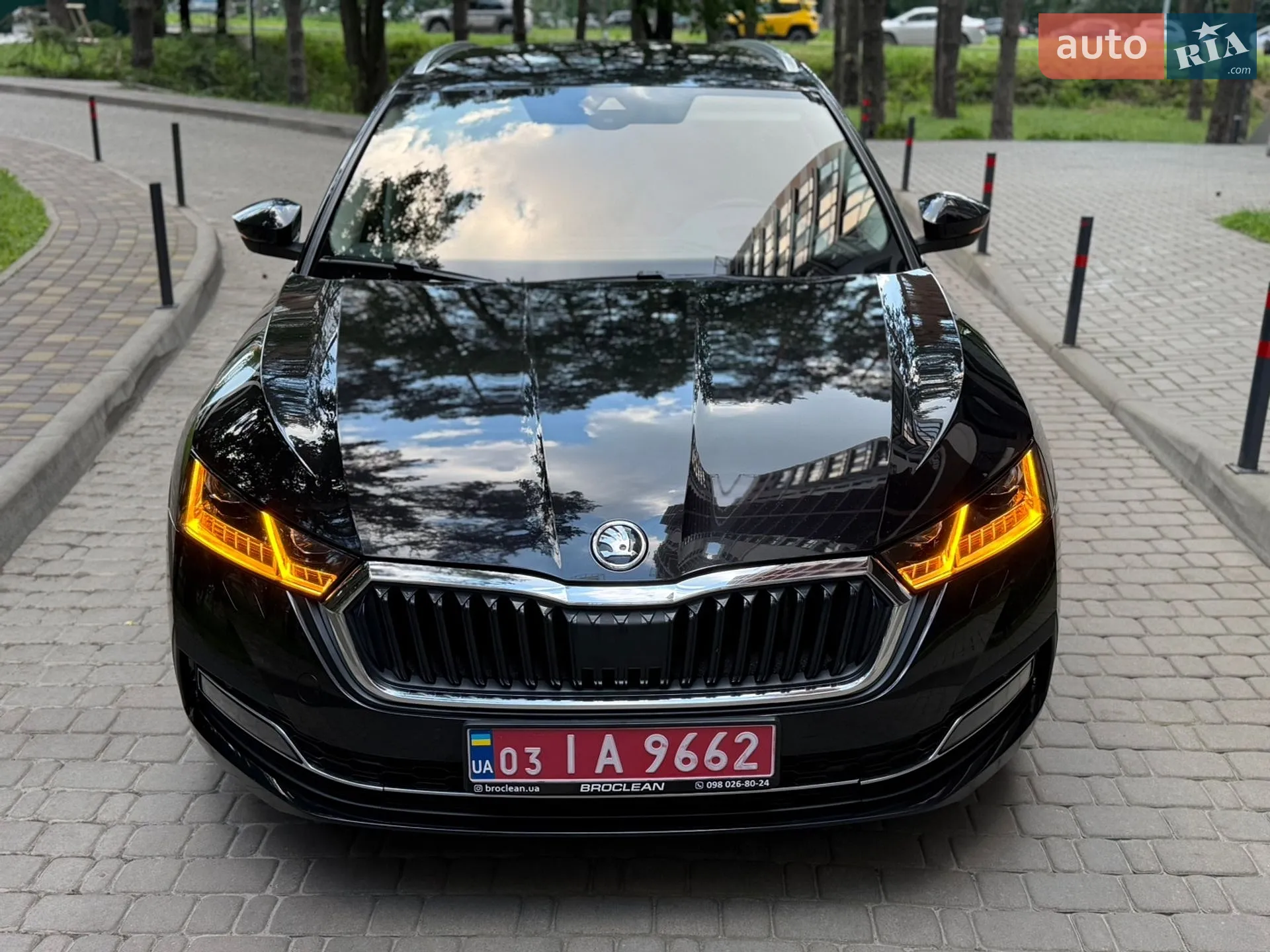 2023 Skoda Octavia - фото 1