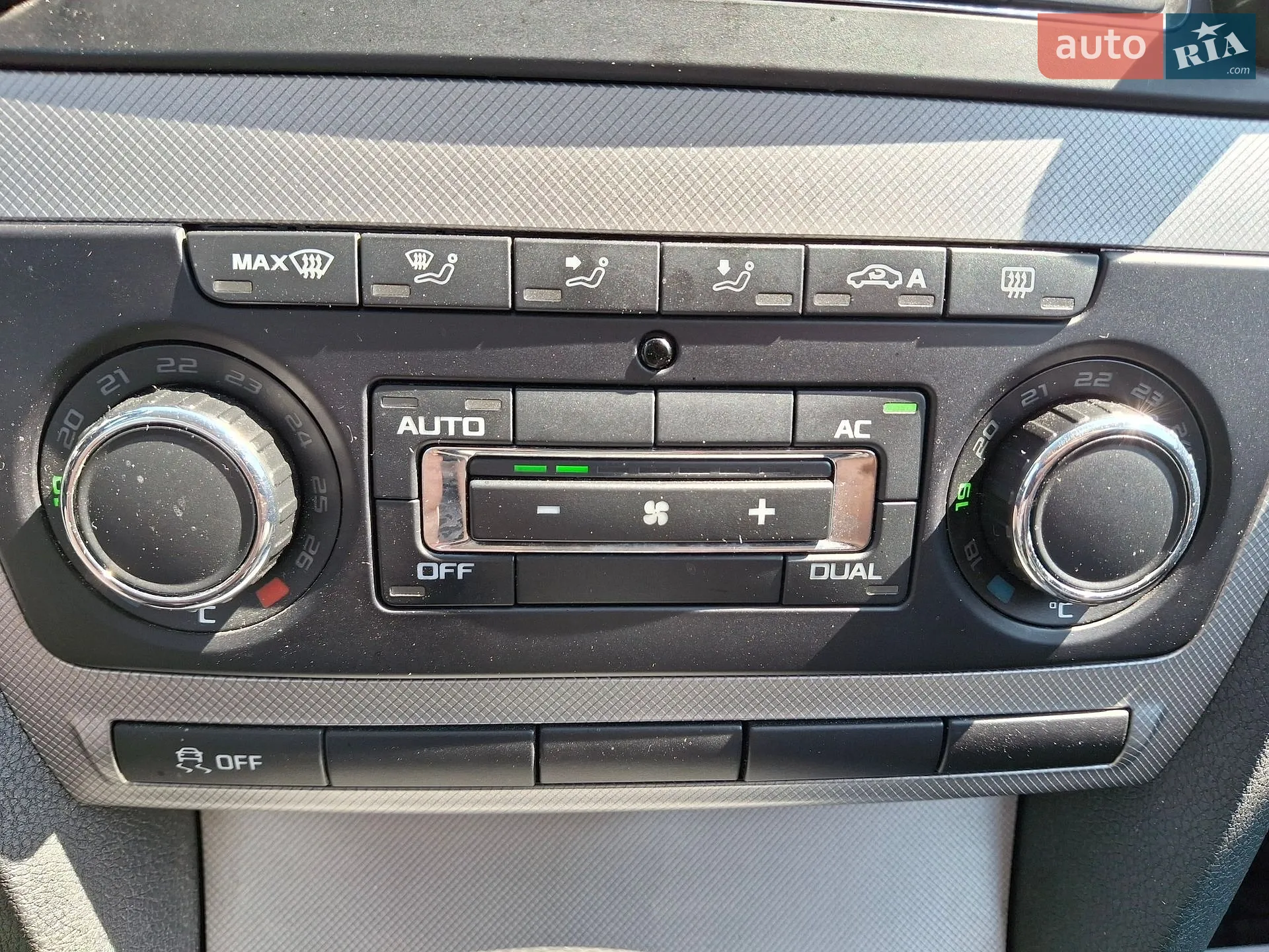 2012 Skoda Octavia - мініатюра 19
