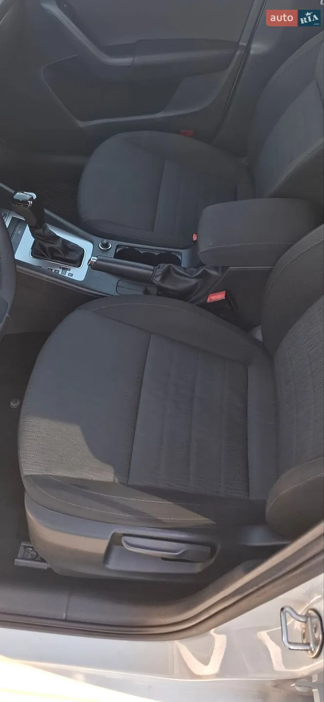 2016 Skoda Octavia - мініатюра 22