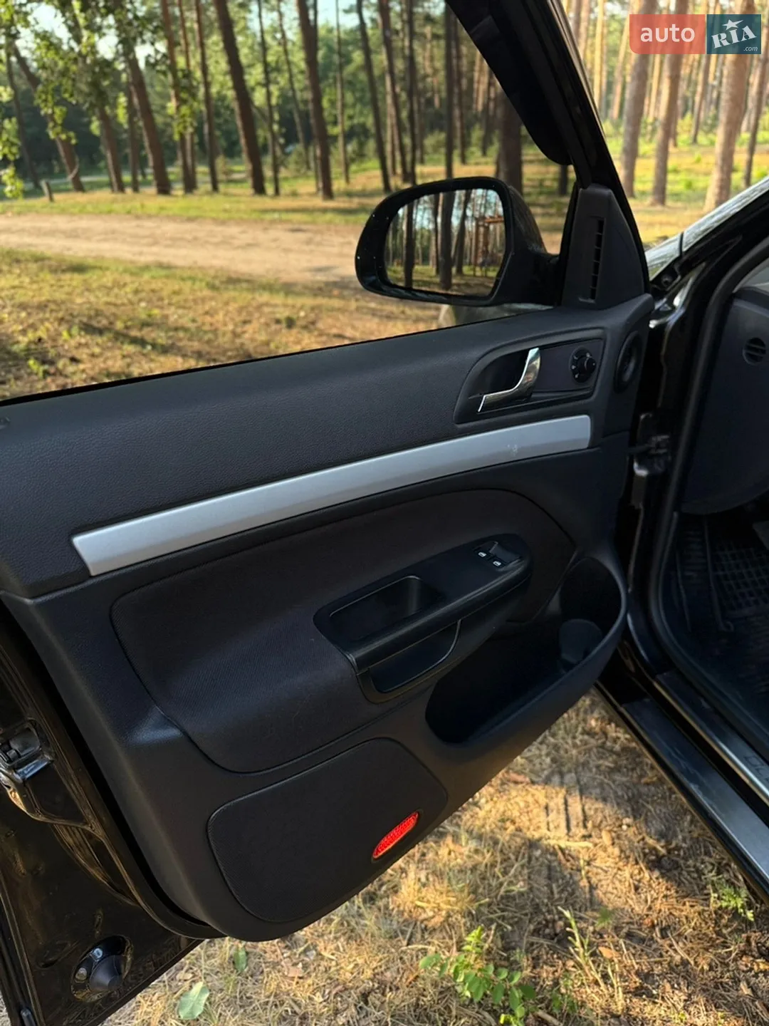 2010 Skoda Octavia - мініатюра 8