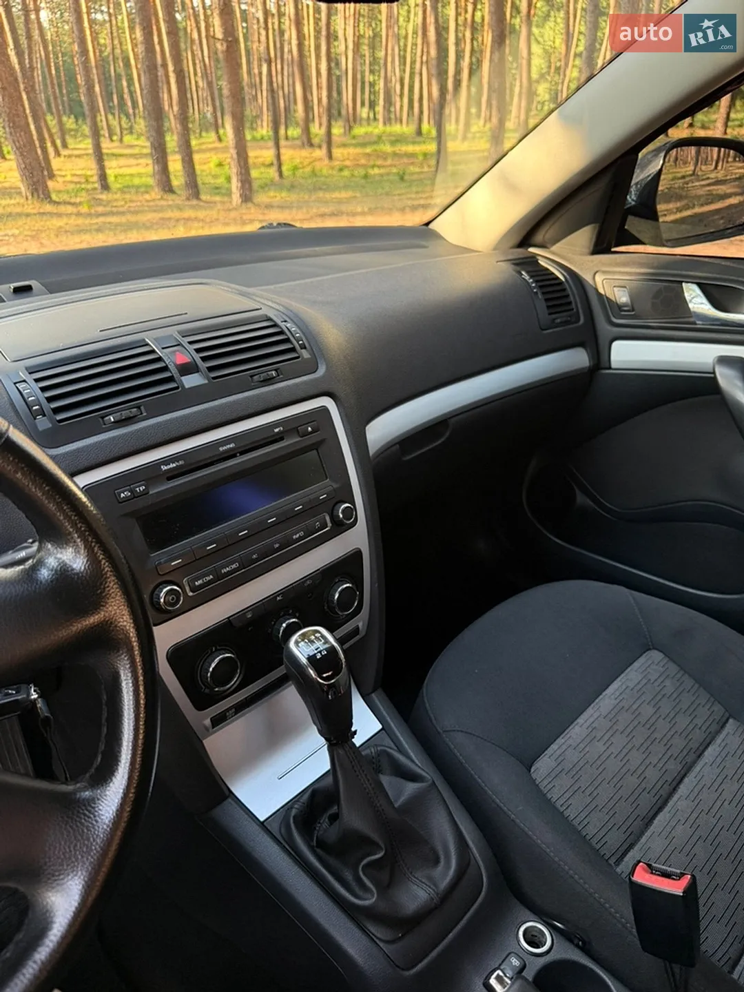 2010 Skoda Octavia - мініатюра 10