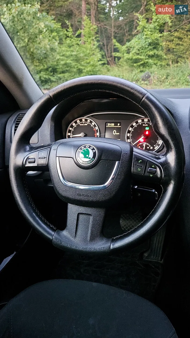 2010 Skoda Octavia - мініатюра 22