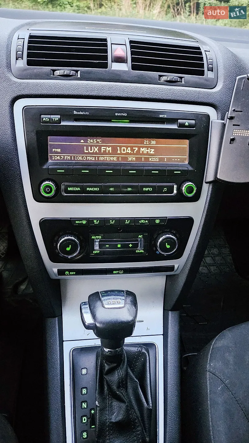 2010 Skoda Octavia - мініатюра 36