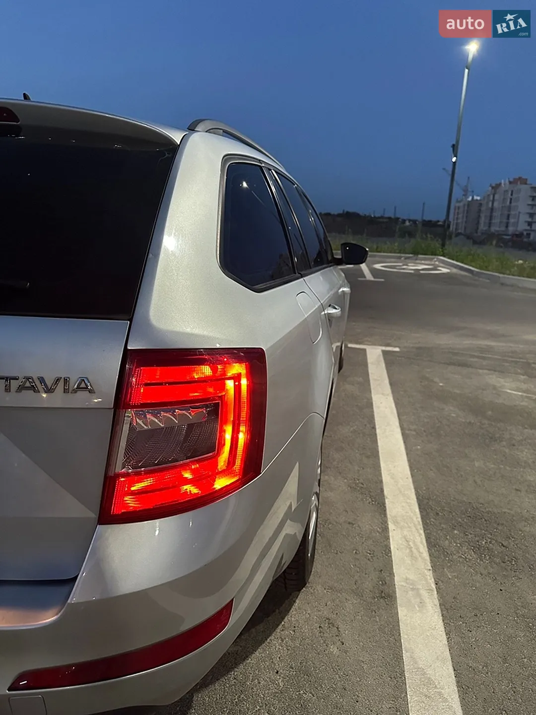 2016 Skoda Octavia - мініатюра 2