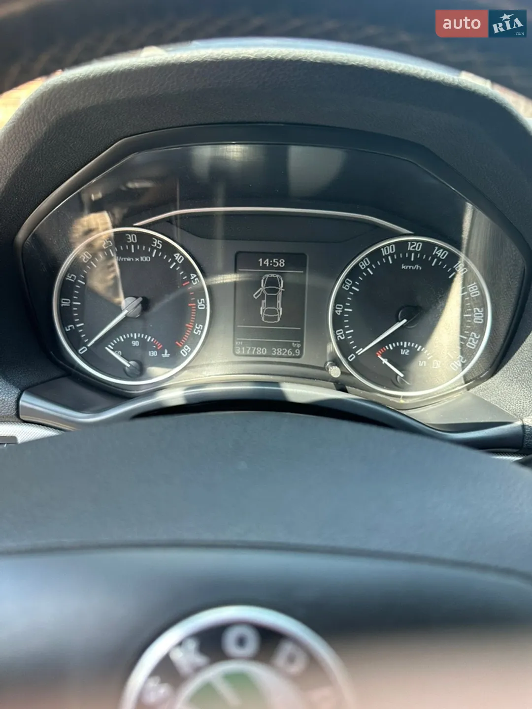 2010 Skoda Octavia - мініатюра 6
