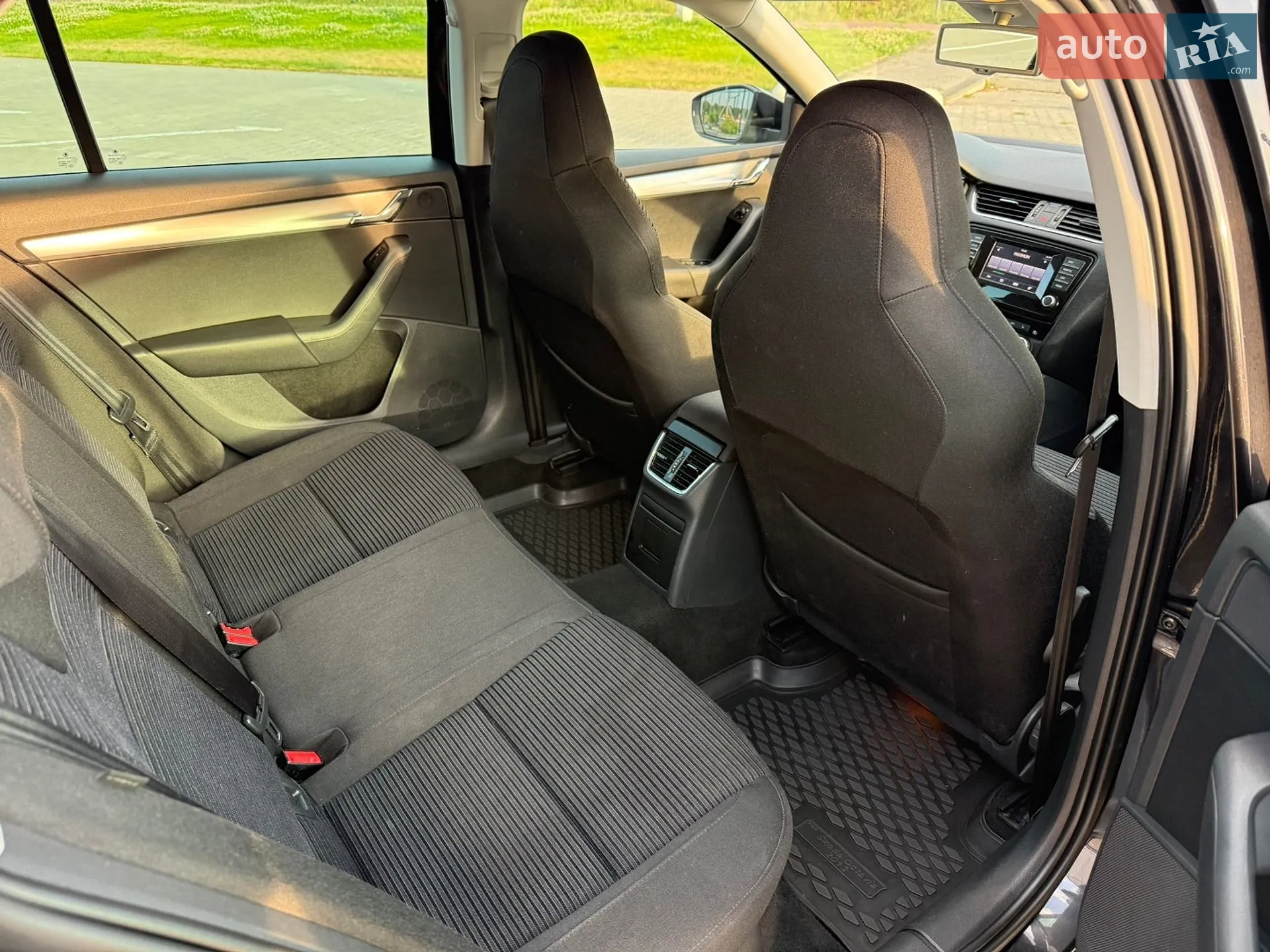 2015 Skoda Octavia - мініатюра 28
