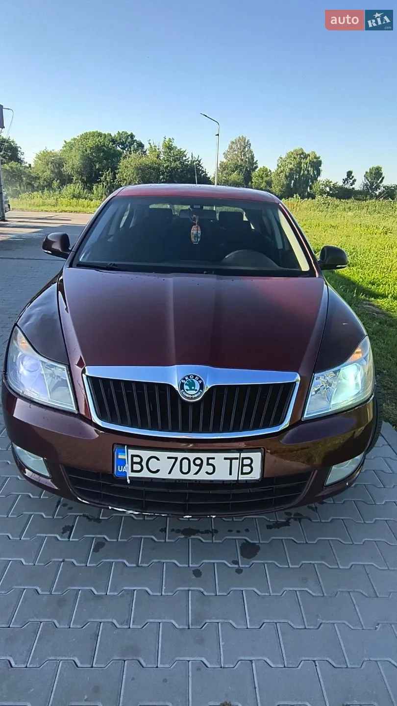 2010 Skoda Octavia - мініатюра 3