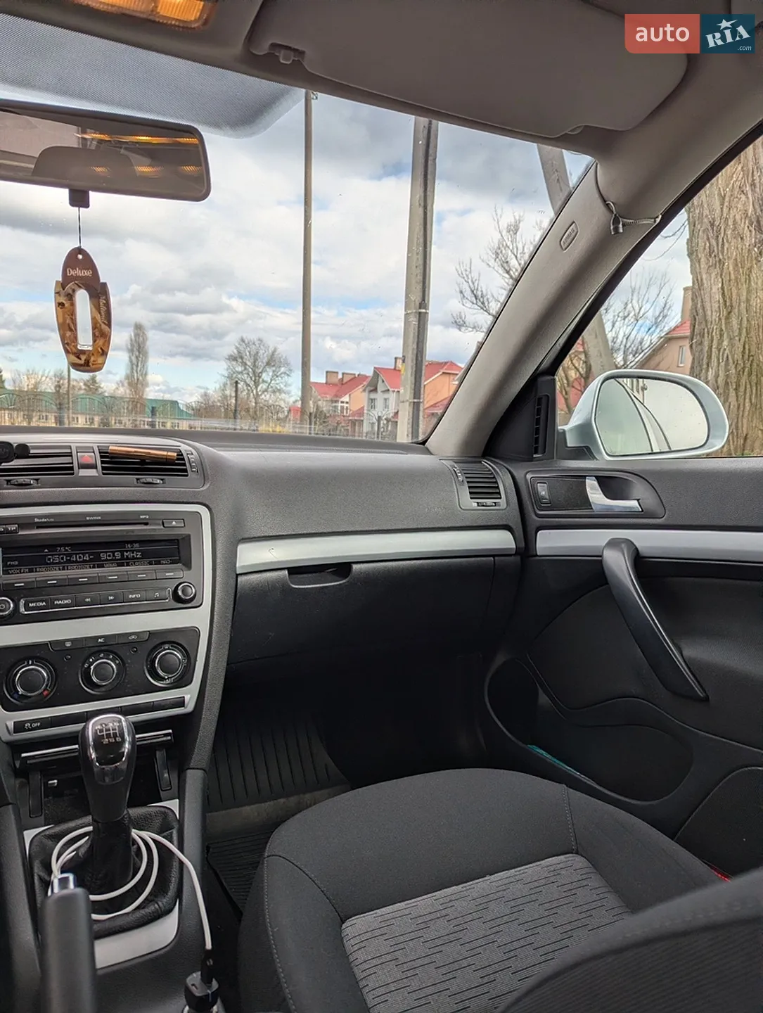 2010 Skoda Octavia - мініатюра 14