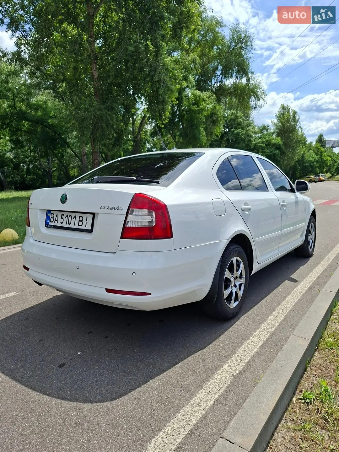 2011 Skoda Octavia - мініатюра 11