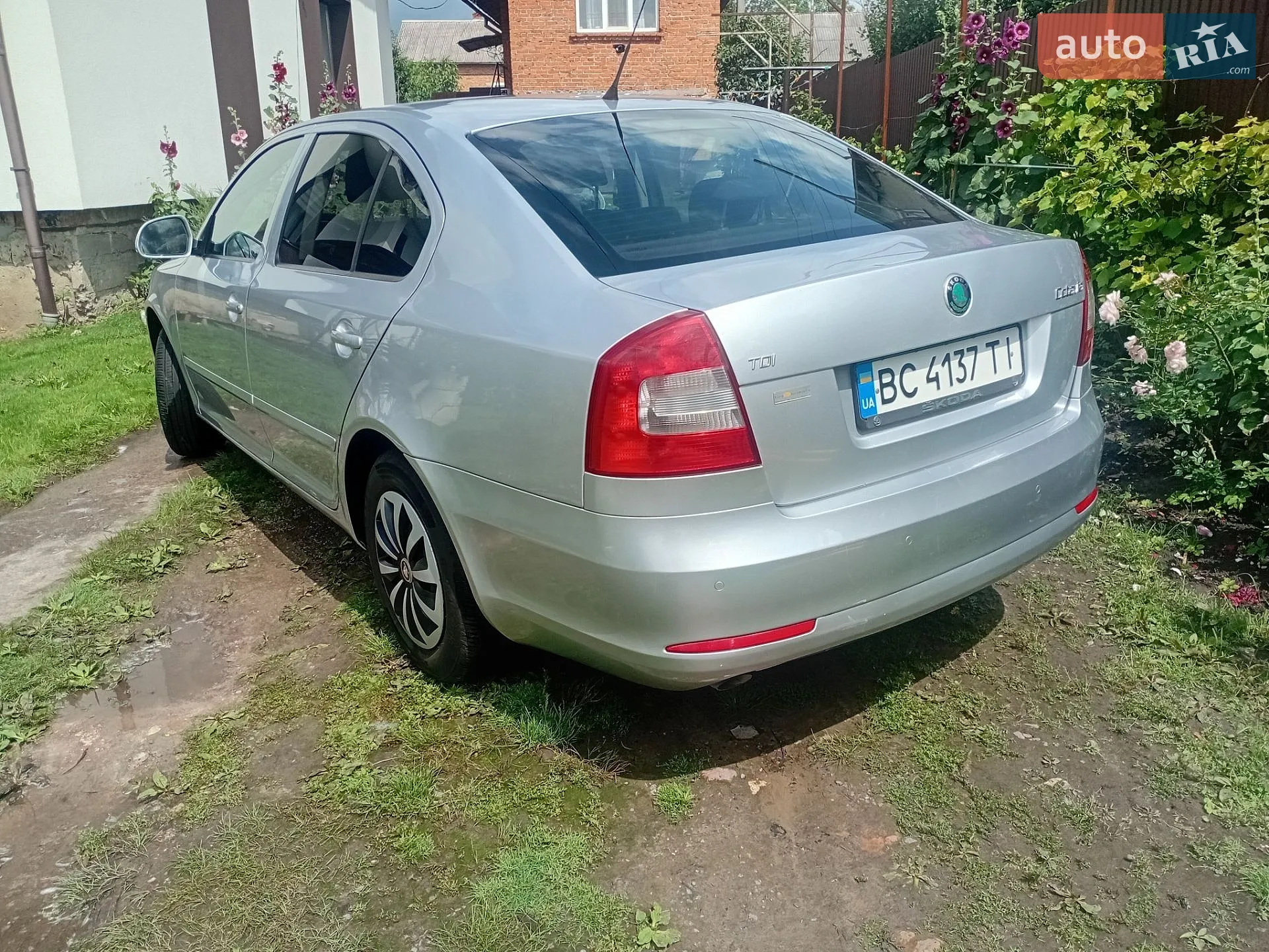 2011 Skoda Octavia - мініатюра 8