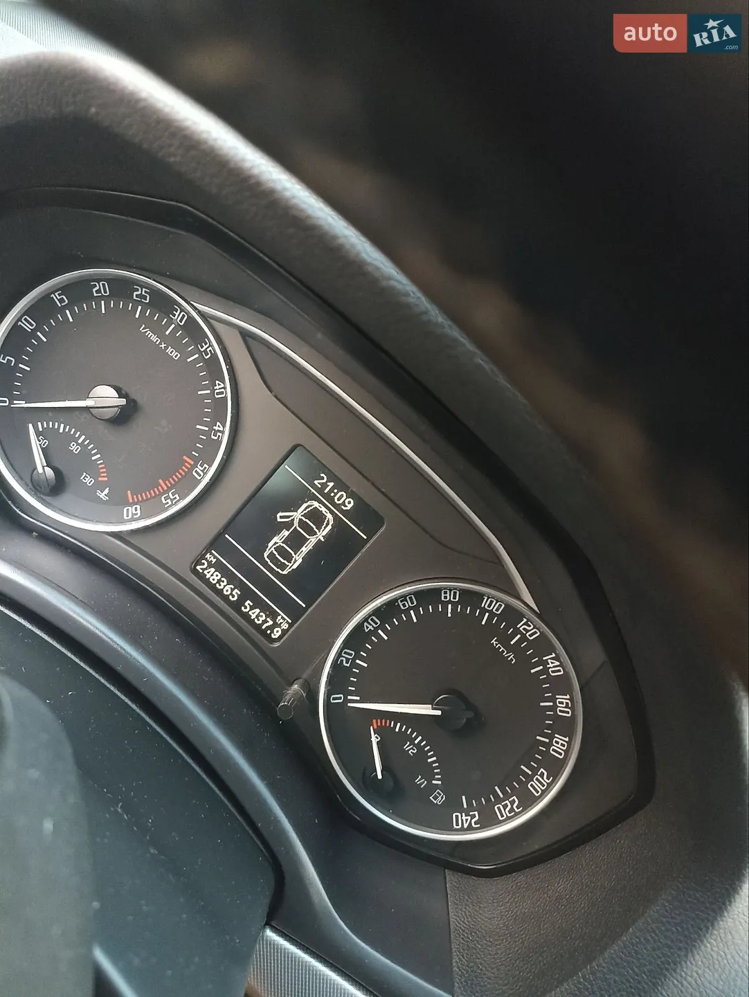 2010 Skoda Octavia - мініатюра 10