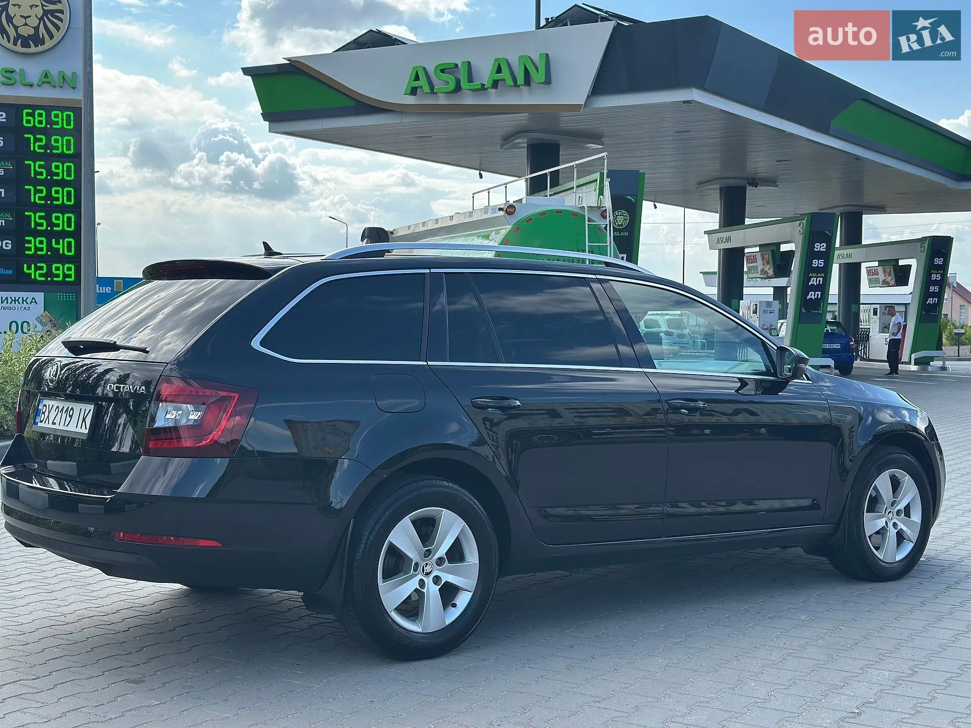 2017 Skoda Octavia - мініатюра 14