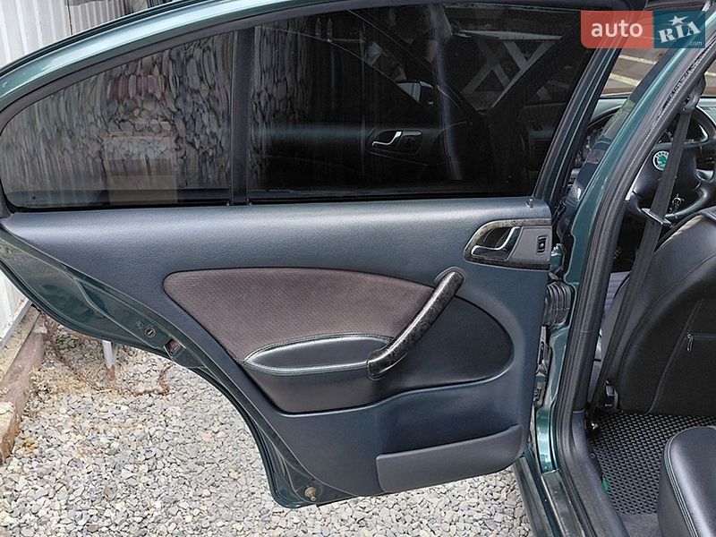 Лифтбек Skoda Octavia 2006 в Залещиках