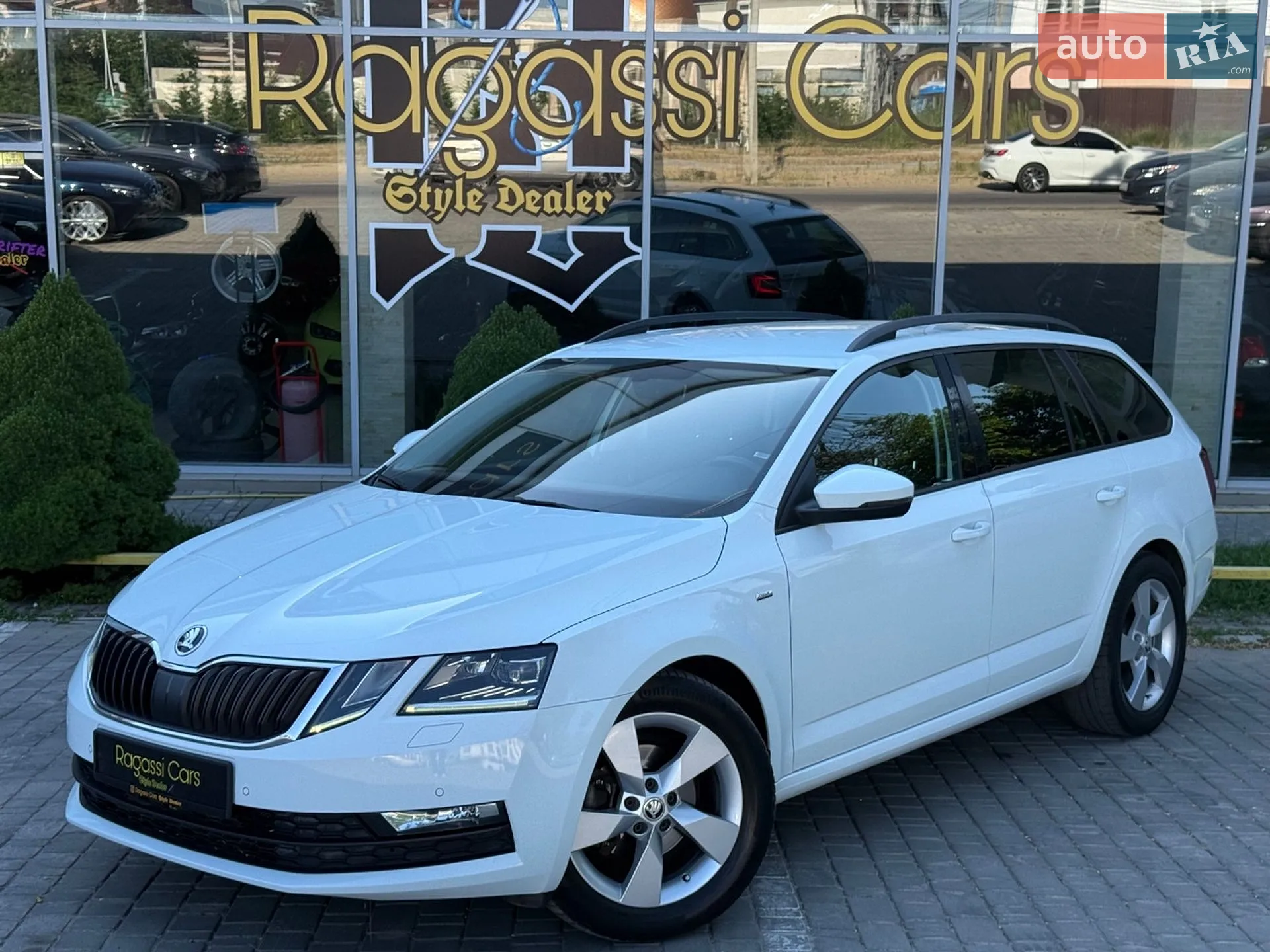 2017 Skoda Octavia - мініатюра 3