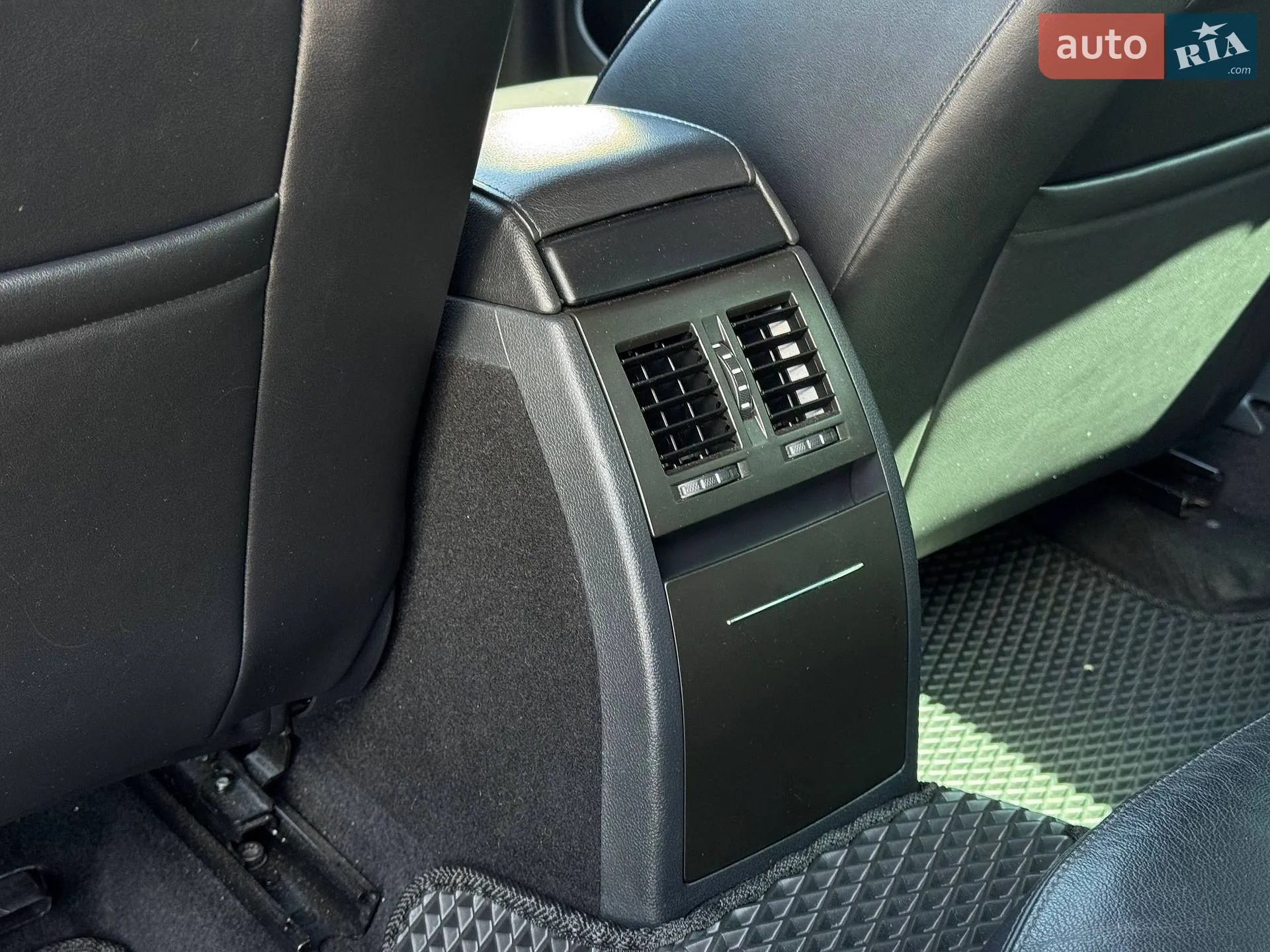 2011 Skoda Octavia - мініатюра 54