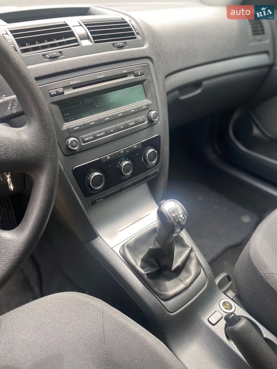 2011 Skoda Octavia - мініатюра 15