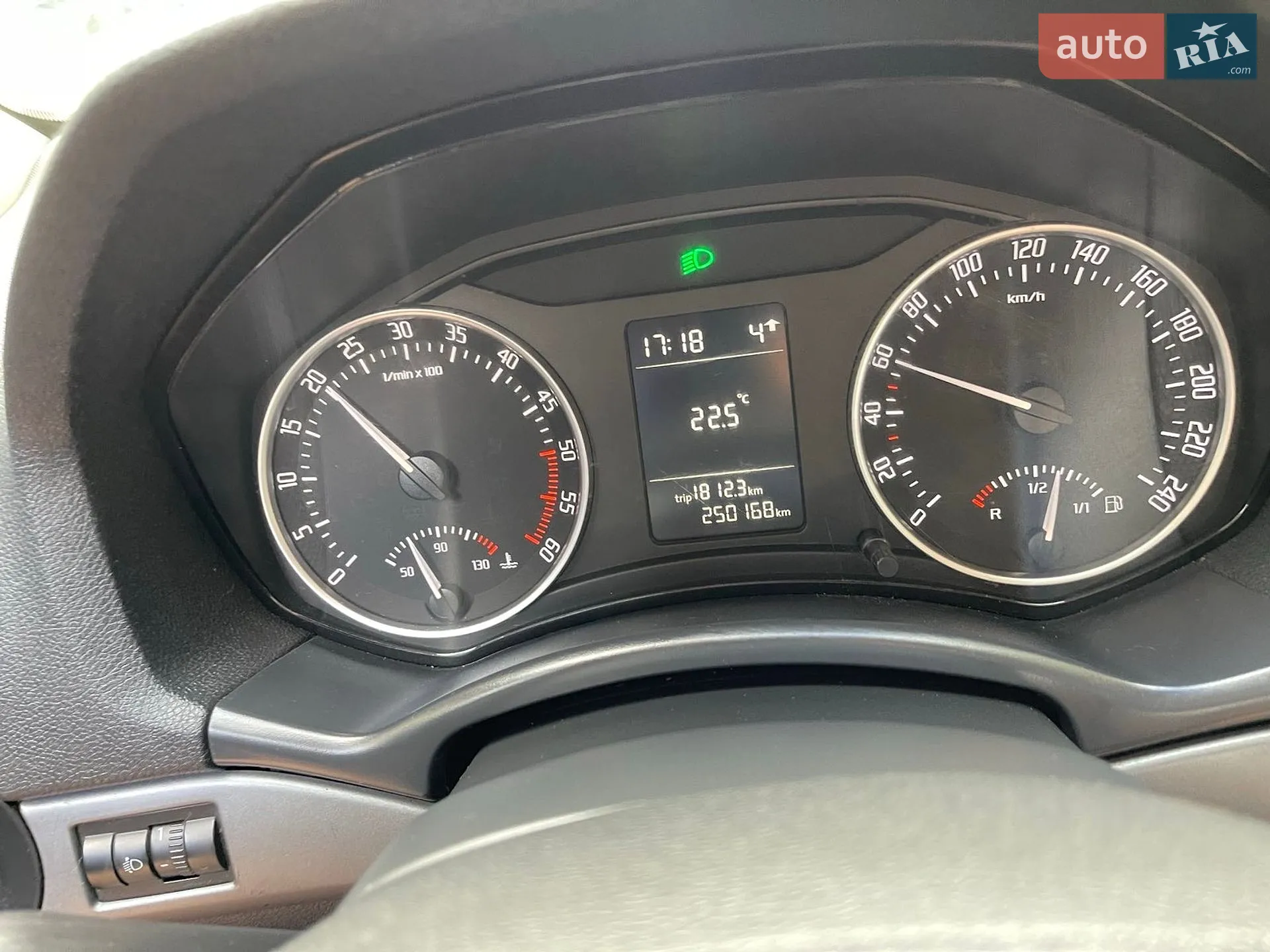 2011 Skoda Octavia - мініатюра 5