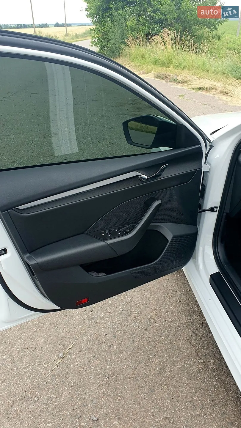 2020 Skoda Octavia - мініатюра 12