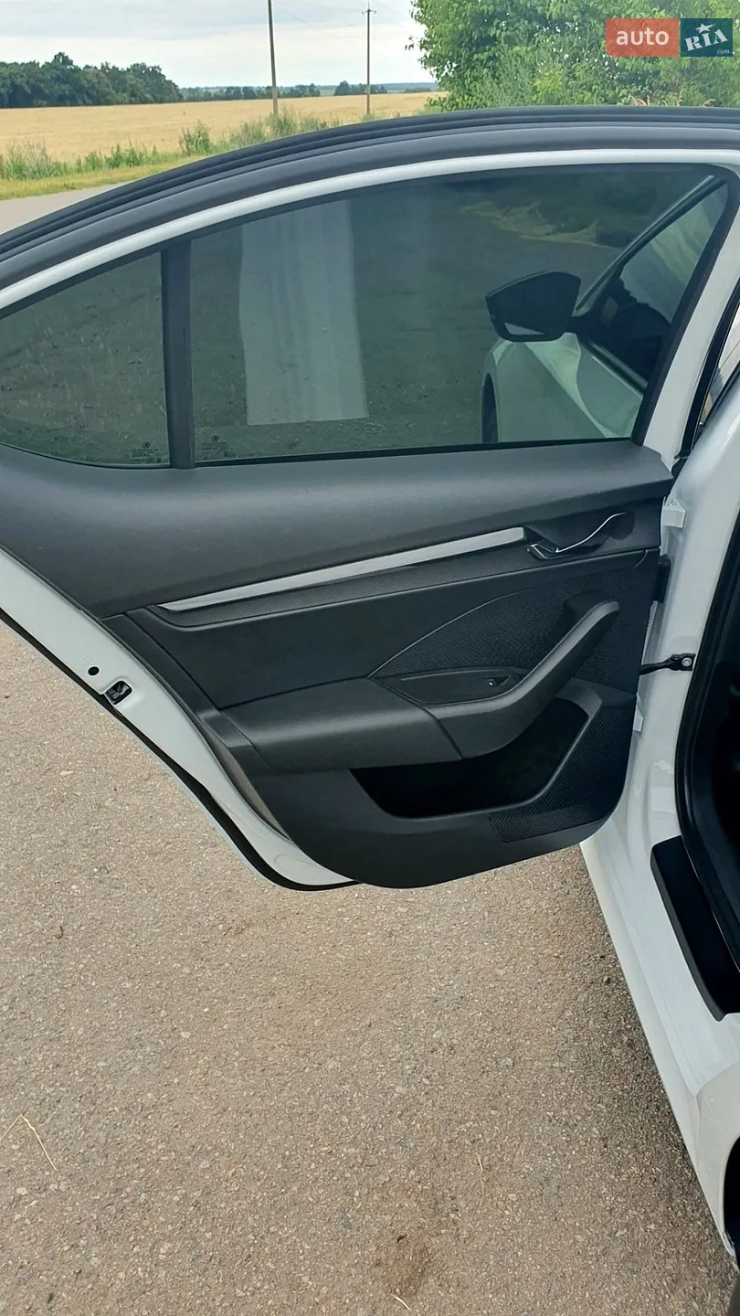 2020 Skoda Octavia - мініатюра 16