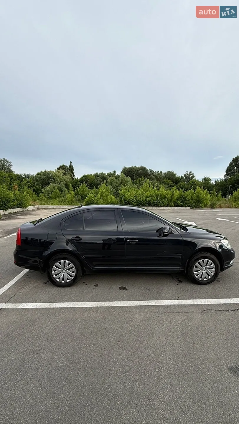 2010 Skoda Octavia - мініатюра 6