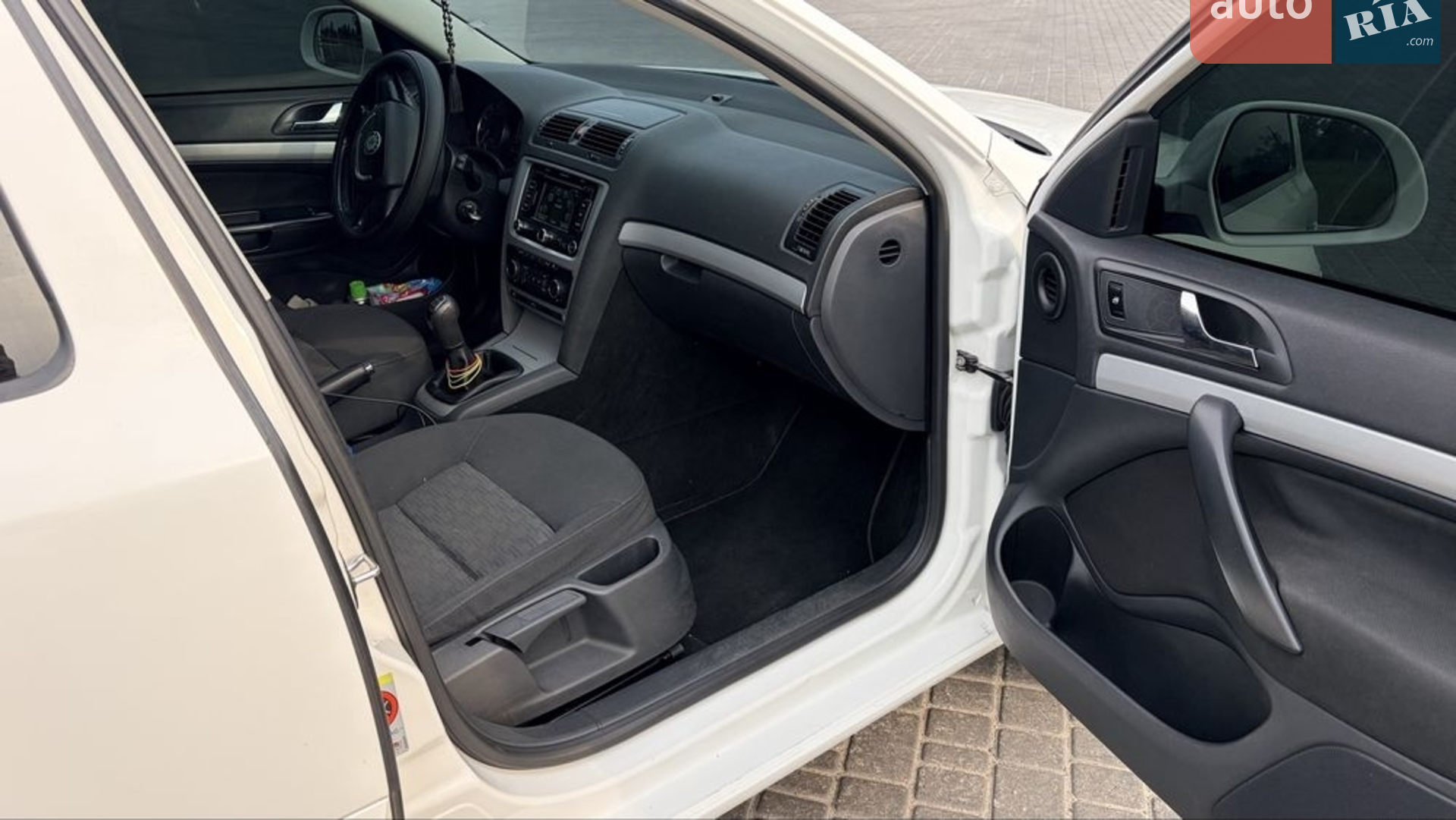 2012 Skoda Octavia - мініатюра 13