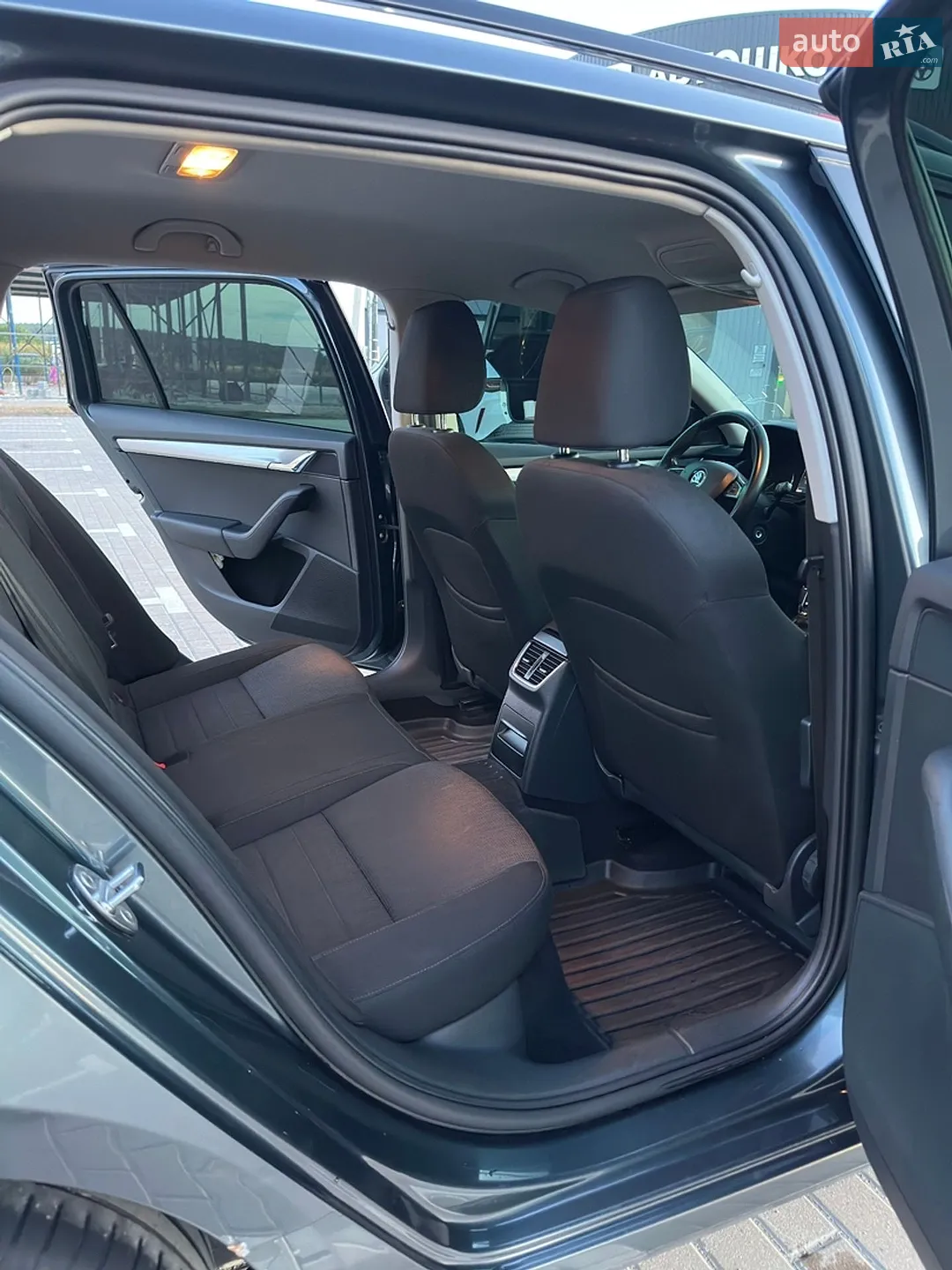2015 Skoda Octavia - мініатюра 20