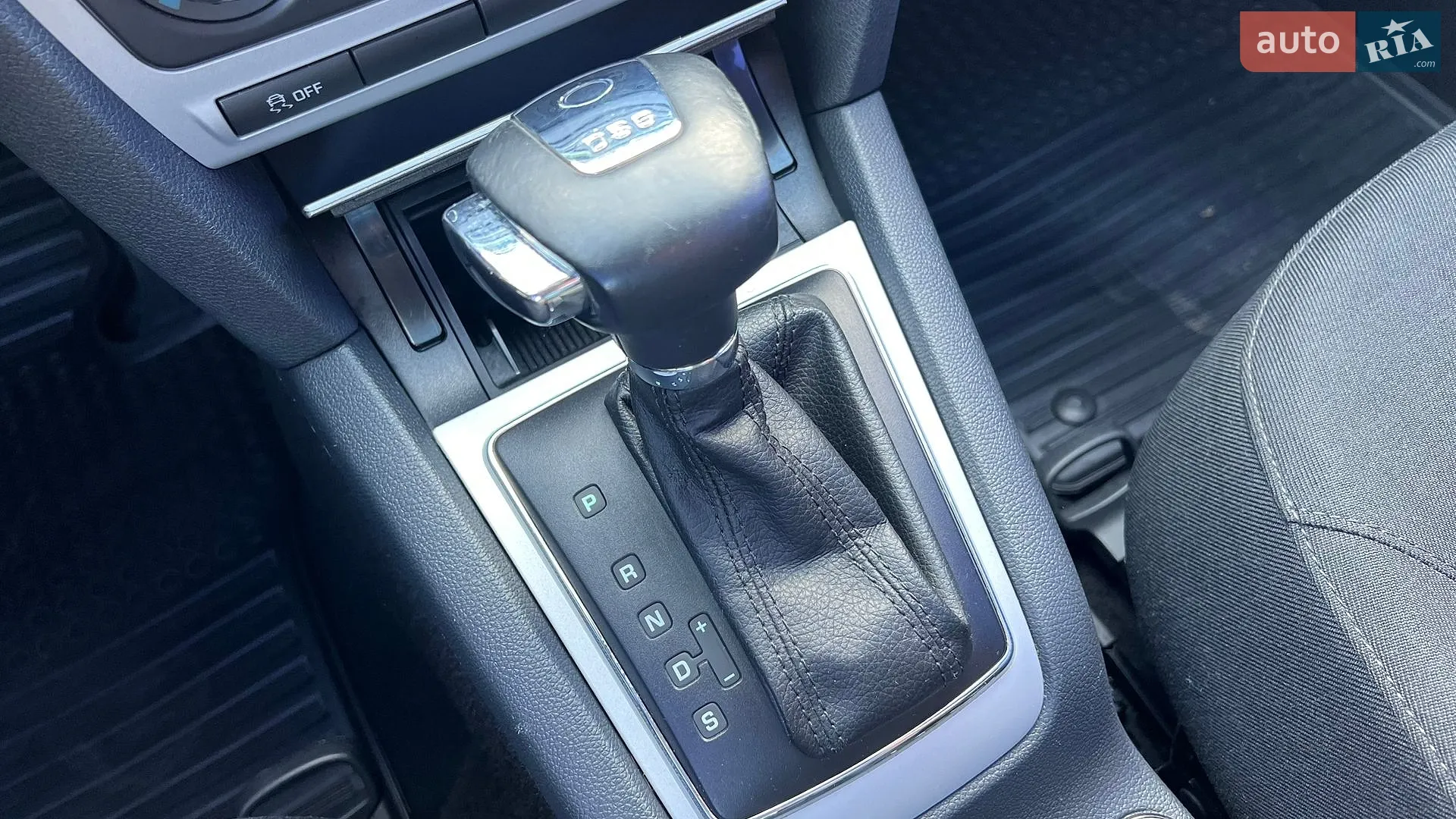 2011 Skoda Octavia - мініатюра 21